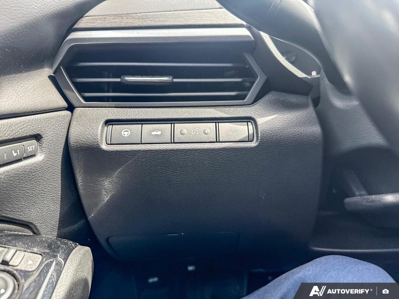 2023 Nissan Altima PLATINUM / NO ACCIDENTS / AWD / LEATHER /ROOF/NAV Photo