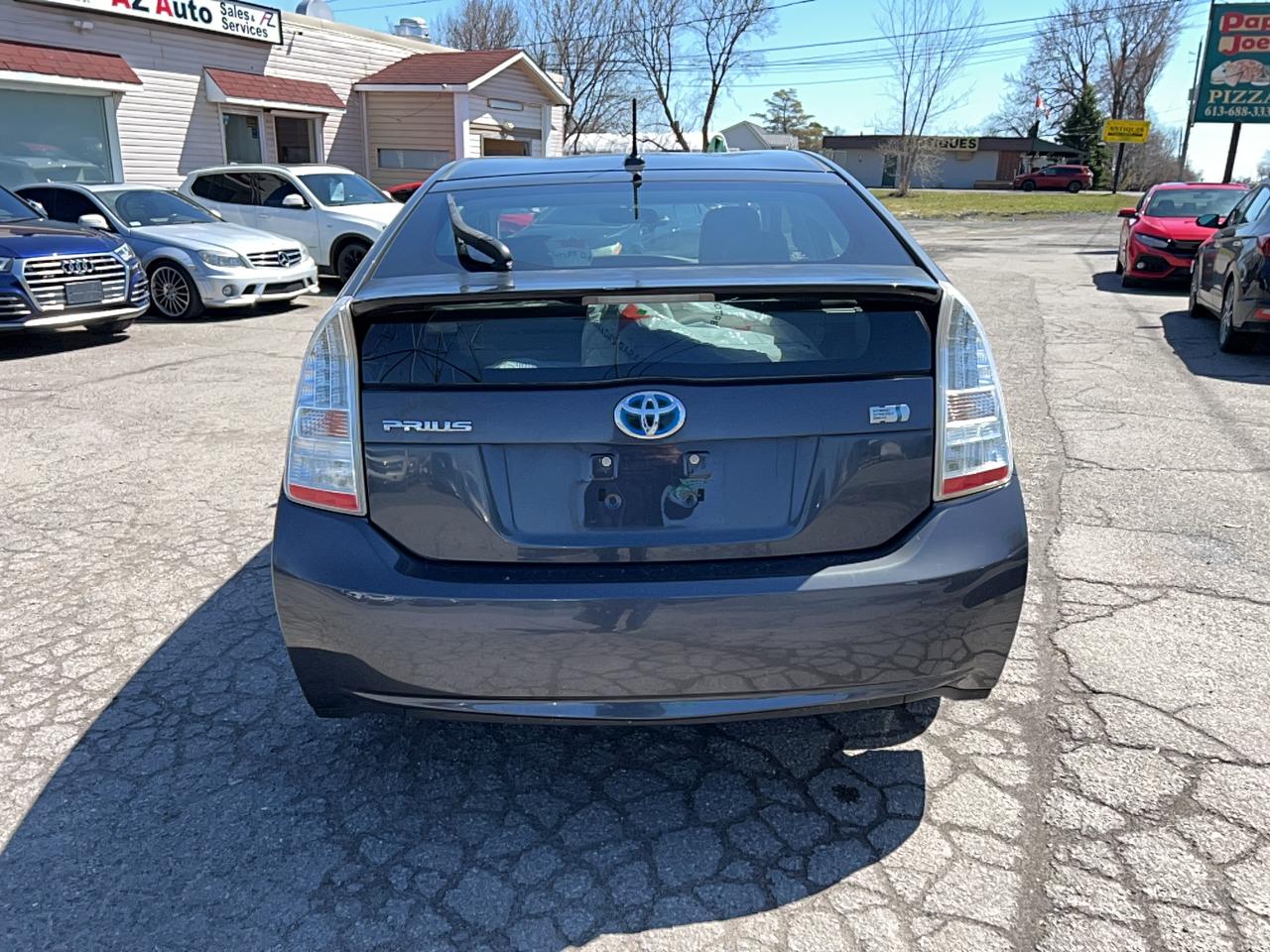 2010 Toyota Prius  Photo4