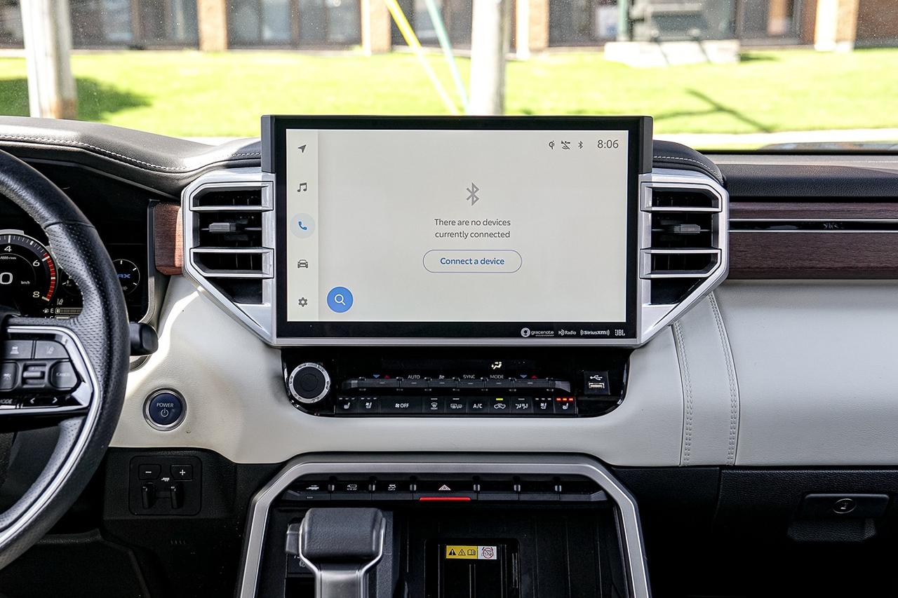 2022 Toyota Tundra Capstone Hybrid |CREW CAB|PANO|LEATHER SEATS|CAM| Photo