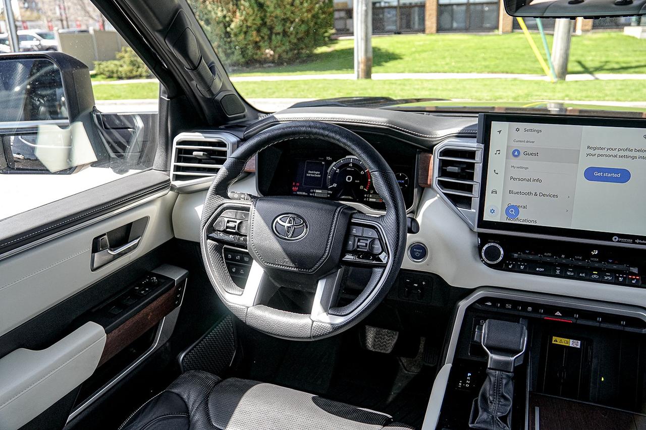 2022 Toyota Tundra Capstone Hybrid |CREW CAB|PANO|LEATHER SEATS|CAM| Photo
