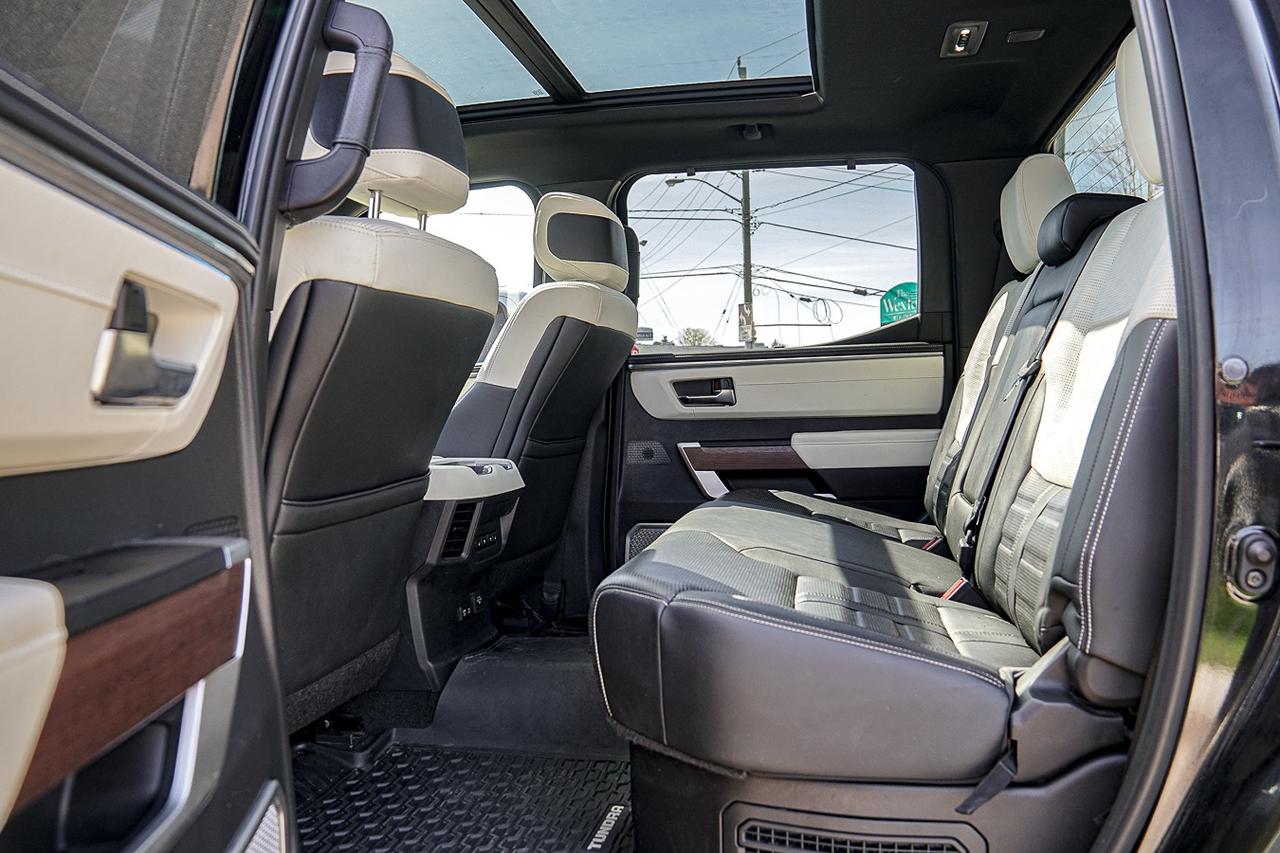 2022 Toyota Tundra Capstone Hybrid |CREW CAB|PANO|LEATHER SEATS|CAM| Photo