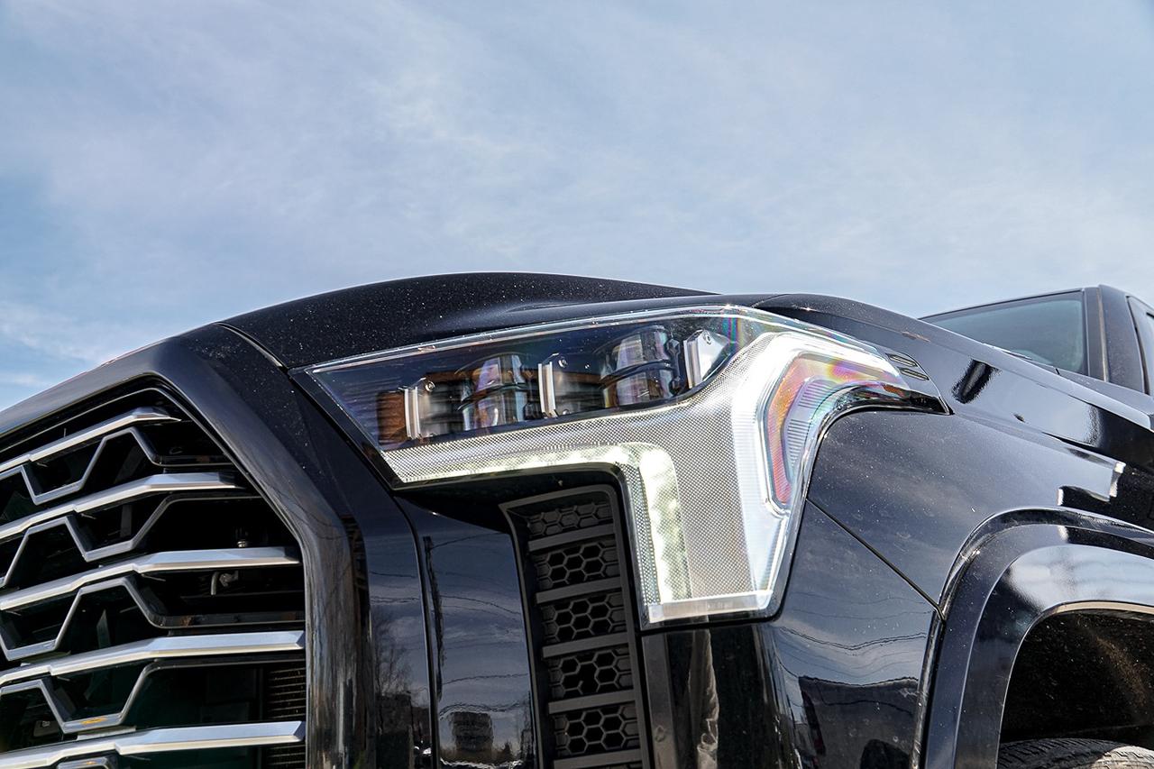 2022 Toyota Tundra Capstone Hybrid |CREW CAB|PANO|LEATHER SEATS|CAM| Photo