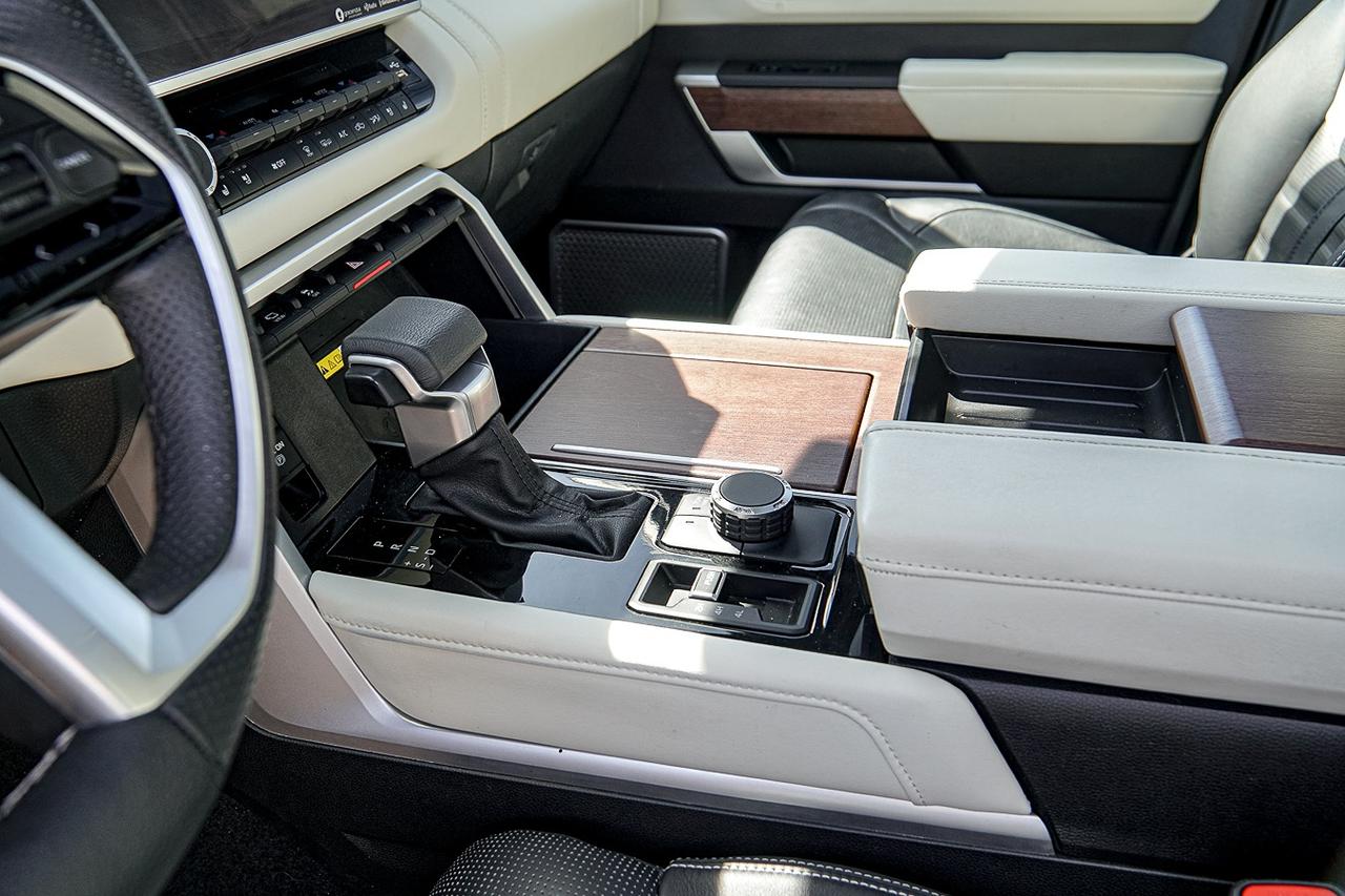 2022 Toyota Tundra Capstone Hybrid |CREW CAB|PANO|LEATHER SEATS|CAM| Photo