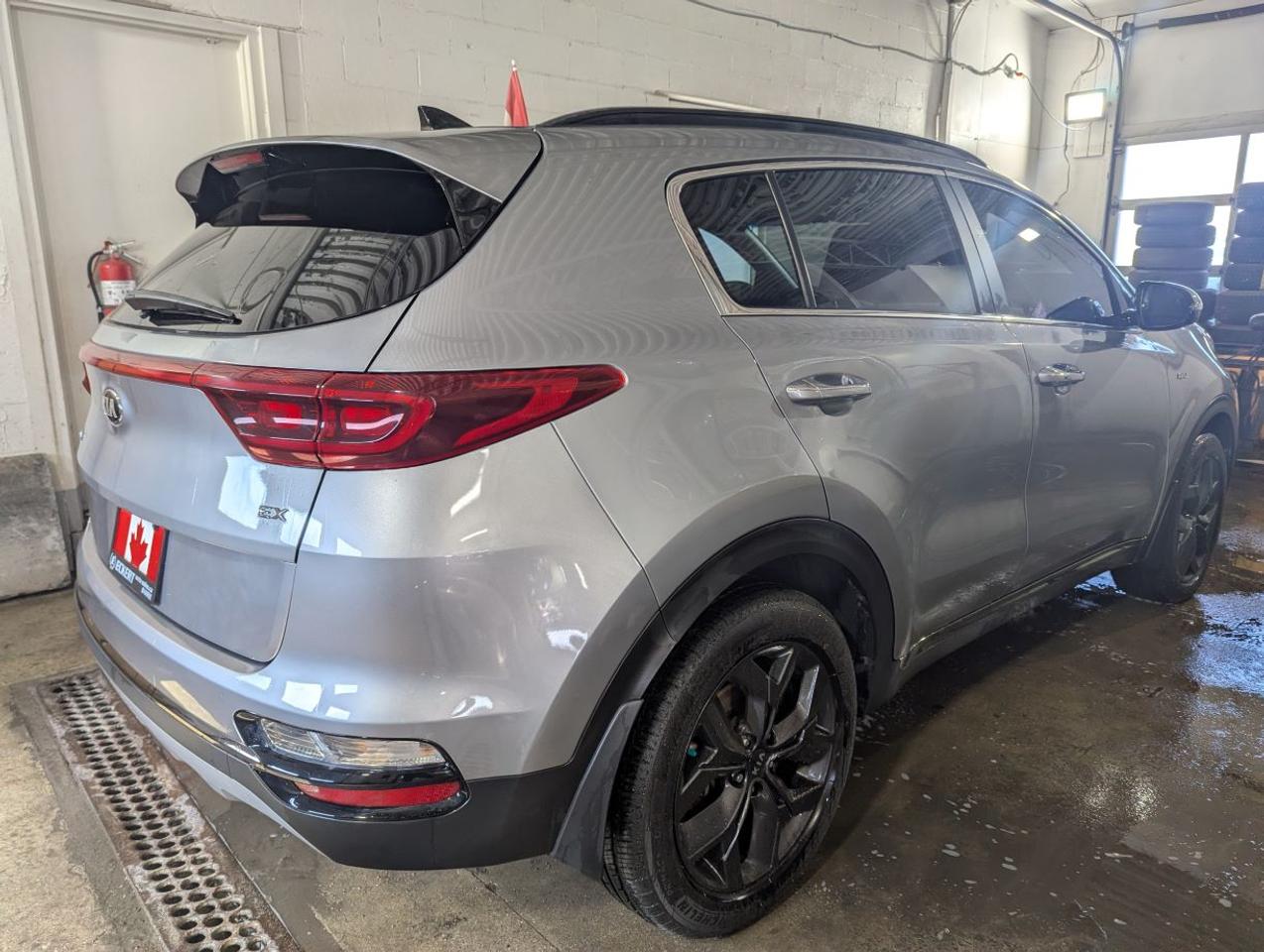 2021 Kia Sportage EX S AWD GREAT GAS MILEAGE!! Photo4