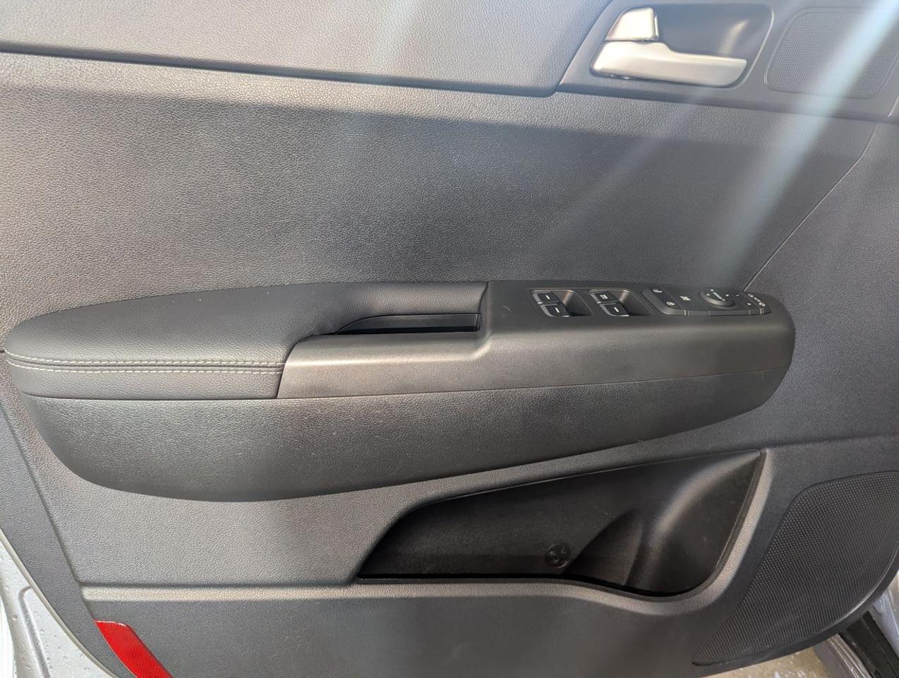 2021 Kia Sportage EX S AWD GREAT GAS MILEAGE!! Photo