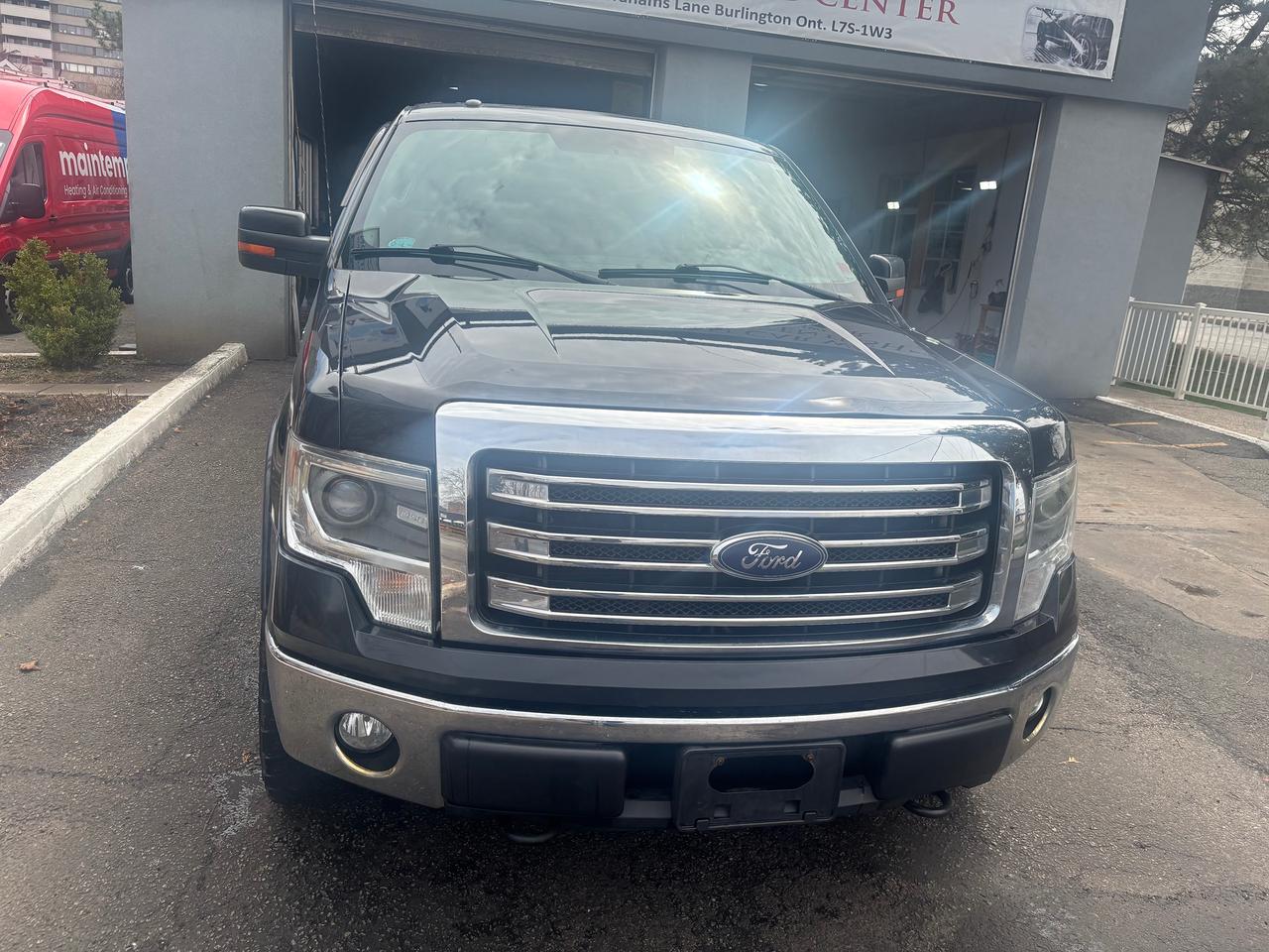 2014 Ford F-150 Lariat Photo