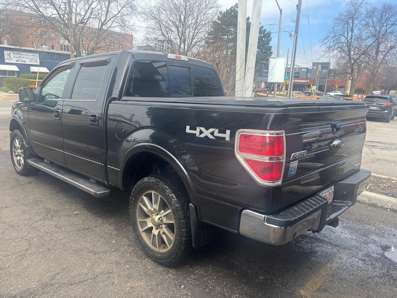 2014 Ford F-150 Lariat Photo