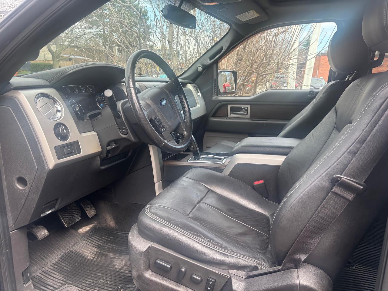 2014 Ford F-150 Lariat Photo