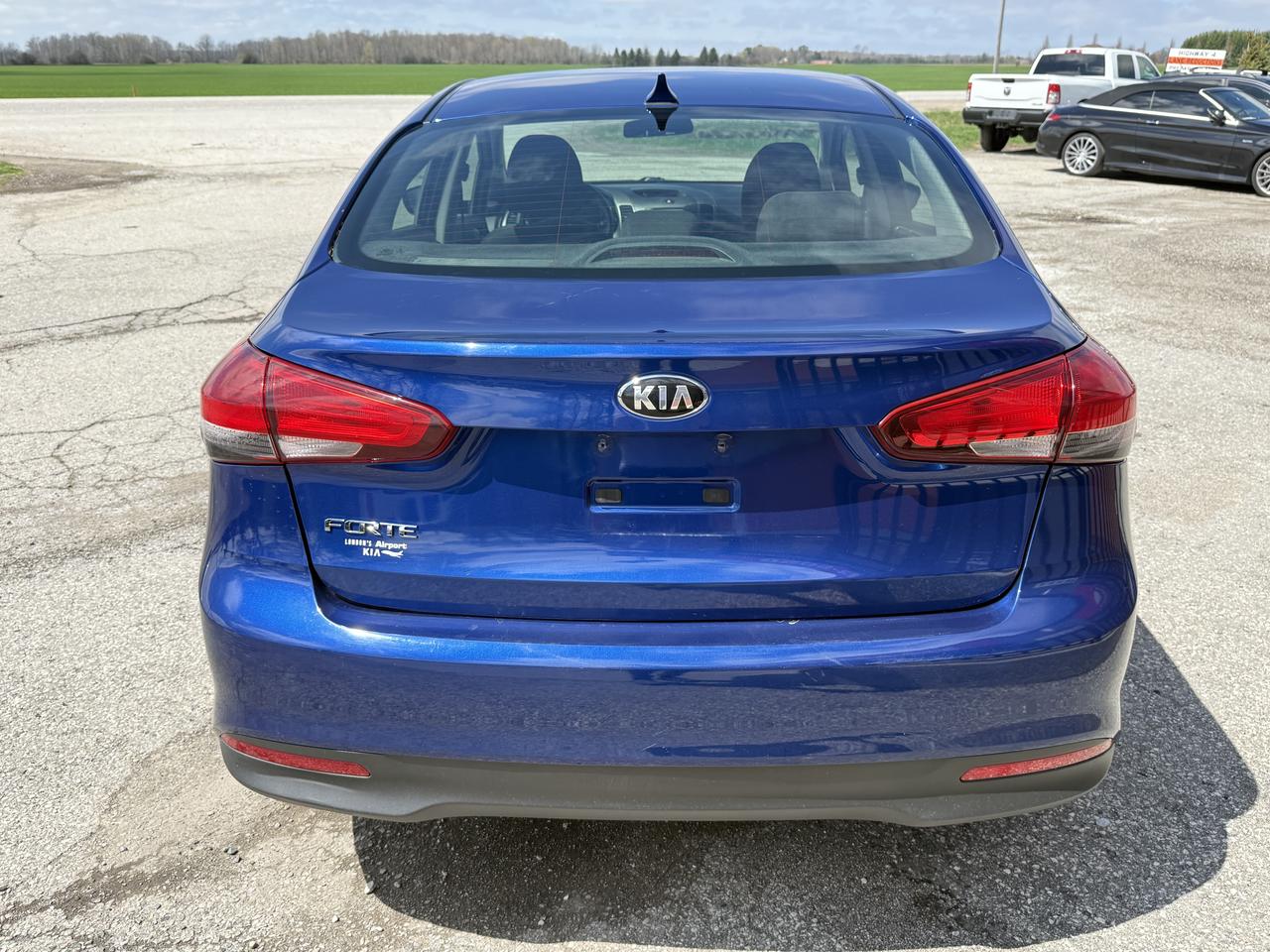 2017 Kia Forte LX | Accident Free | Bluetooth Photo3