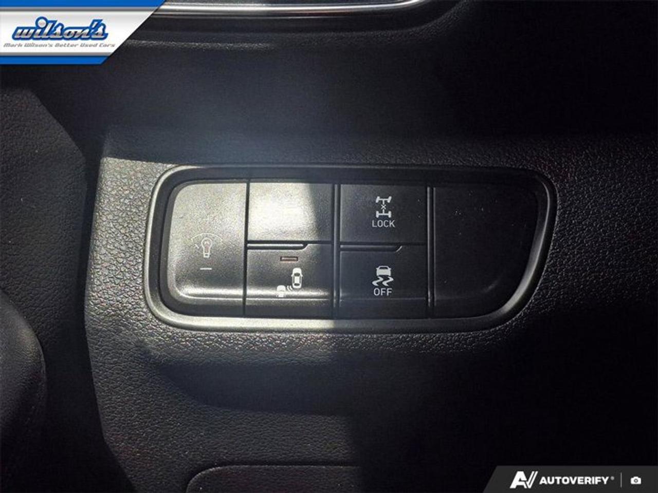 2019 Hyundai Santa Fe Preferred AWD | Sunroof | Heated Seats + Steering | Adaptive Cruise | Blind Spot Monitor and More ! Photo