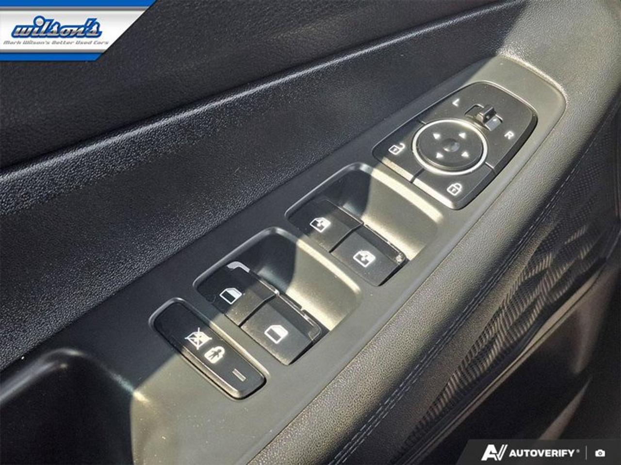 2019 Hyundai Santa Fe Preferred AWD | Sunroof | Heated Seats + Steering | Adaptive Cruise | Blind Spot Monitor and More ! Photo