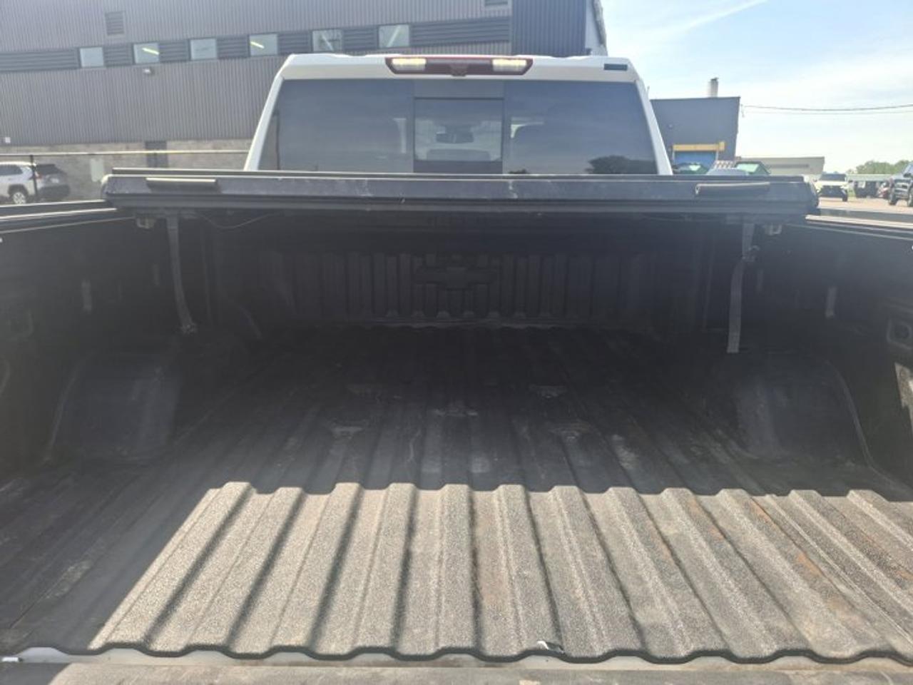 2024 Chevrolet Silverado 2500 HD LT Crew 4X4 | Diesel | Z71 Sport | Leather | Sunroof | 360 Camera | Heated Wheel + Seats | and More! Photo