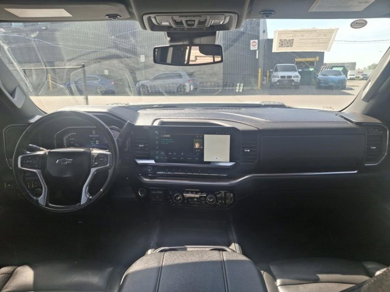 2024 Chevrolet Silverado 2500 HD LT Crew 4X4 | Diesel | Z71 Sport | Leather | Sunroof | 360 Camera | Heated Wheel + Seats | and More! Photo