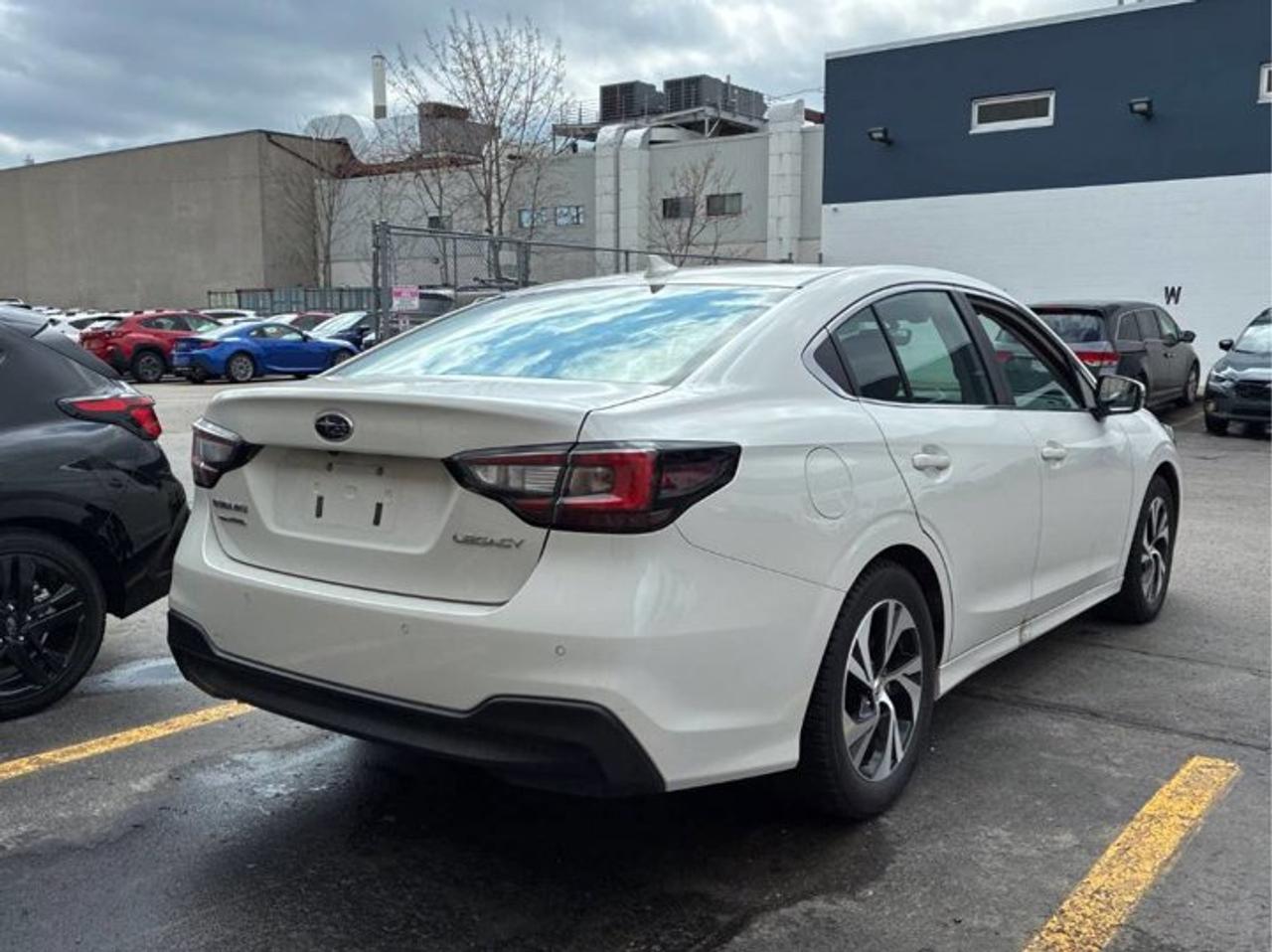 2021 Subaru Legacy Touring AWD | Sunroof | Heated Wheel + Seats | Adaptive Cruise | Power Seat | CarPlay and More ! Photo2