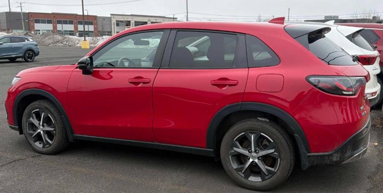 2023 Honda HR-V Sport AWD | Sunroof | Adaptive Cruise | Heated Wheel + Seats | CarPlay + Android | Rear Cam & More ! Photo3