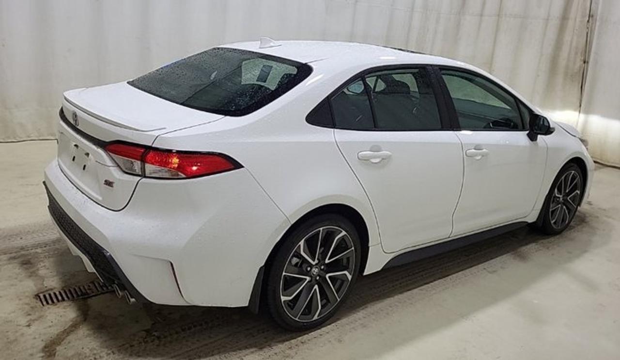 2021 Toyota Corolla SE Upgrade | Sunroof | Heated Seats | Adaptive Cruise | CarPlay | Rear Cam | Lane Departure | Photo