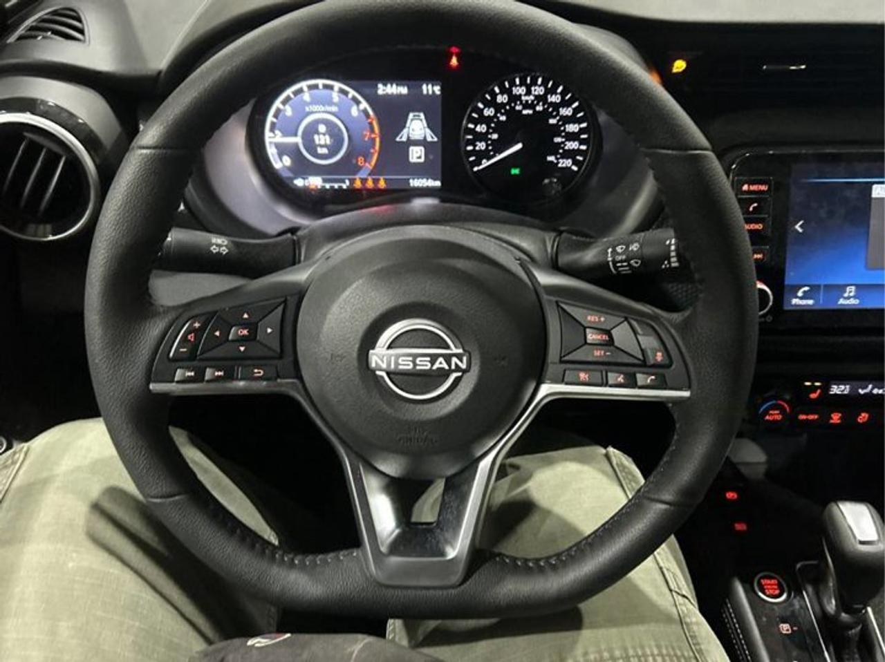 2024 Nissan Kicks SV | Heated Seats + Steering | Remote Start | CarPlay + Android | Blind Spot | Rear Cam | and More ! Photo