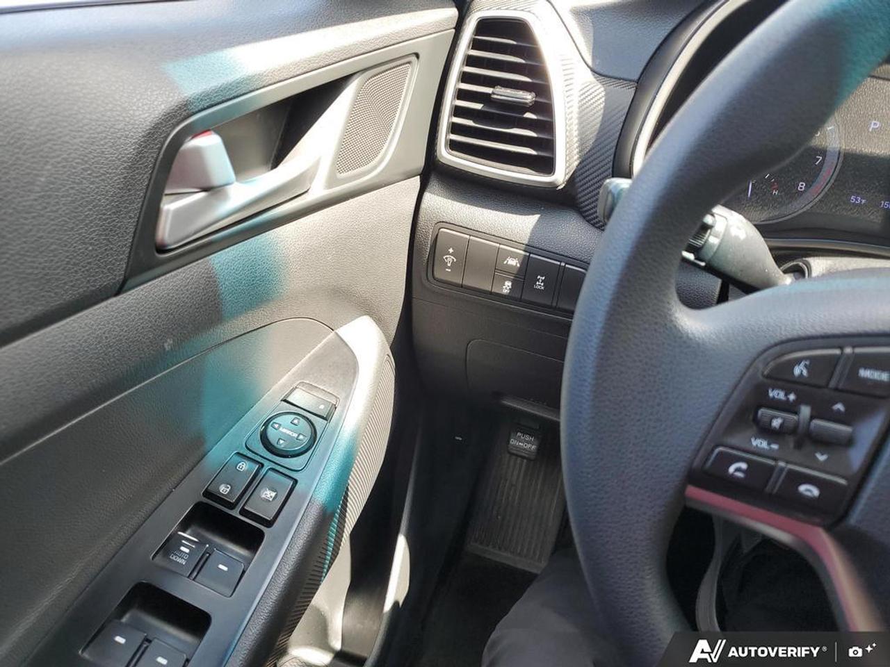 2019 Hyundai Tucson Essential AWD w/Safety Package Photo