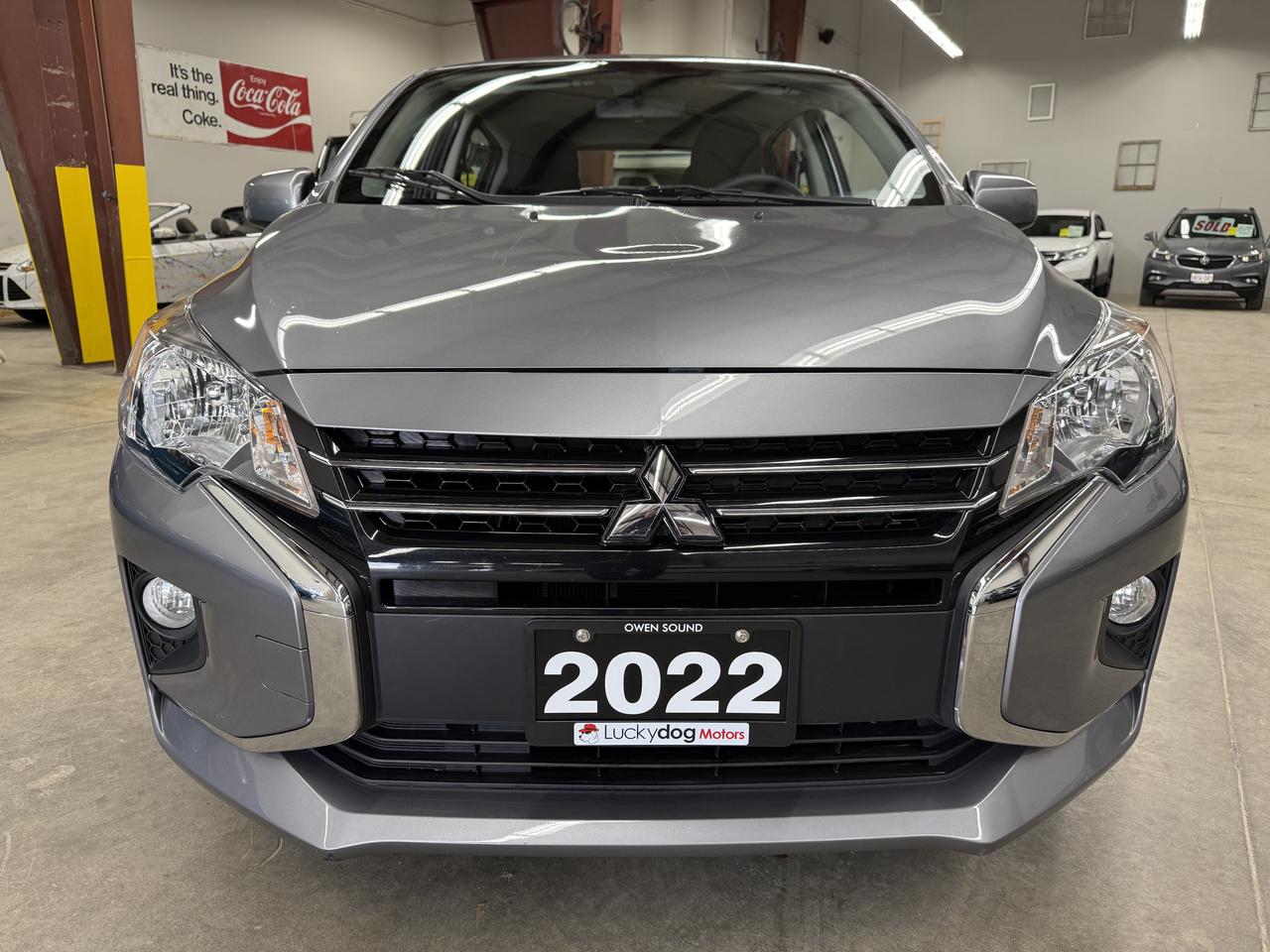 2022 Mitsubishi Mirage ES Photo