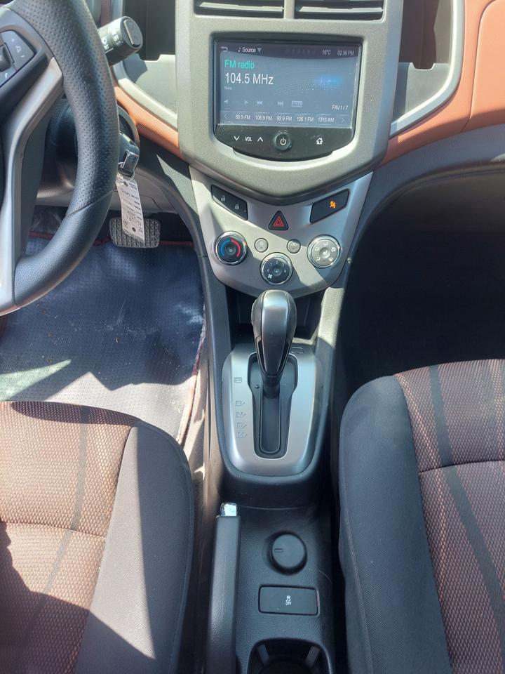 2016 Chevrolet Sonic 5dr HB LT Auto Photo