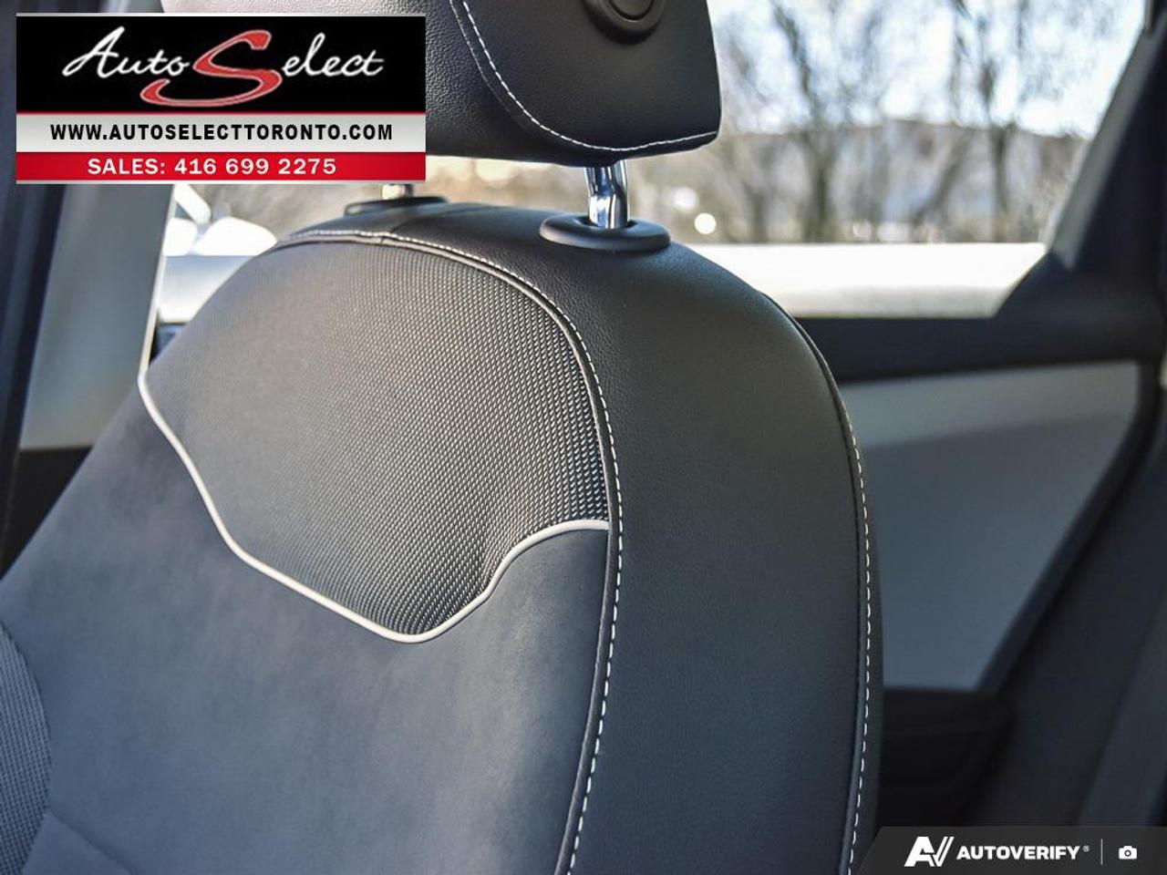 2024 Volkswagen Taos Comfortline Panoramic Sunroof - Apple Carplay - Clean Carfax Photo