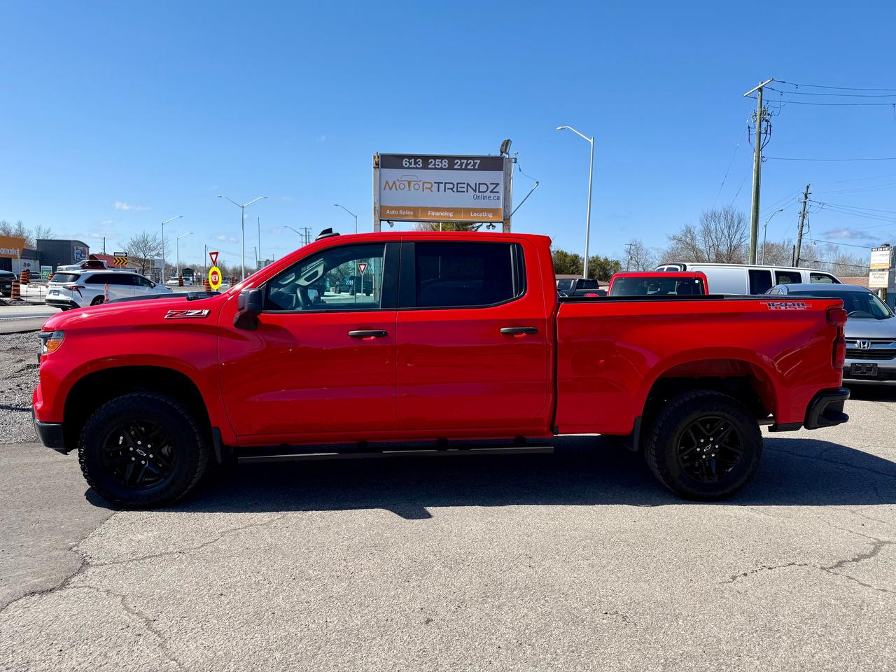 2024 Chevrolet Silverado 1500 Custom Trail Boss 5.3L! AutoStart! CarPlay! Photo
