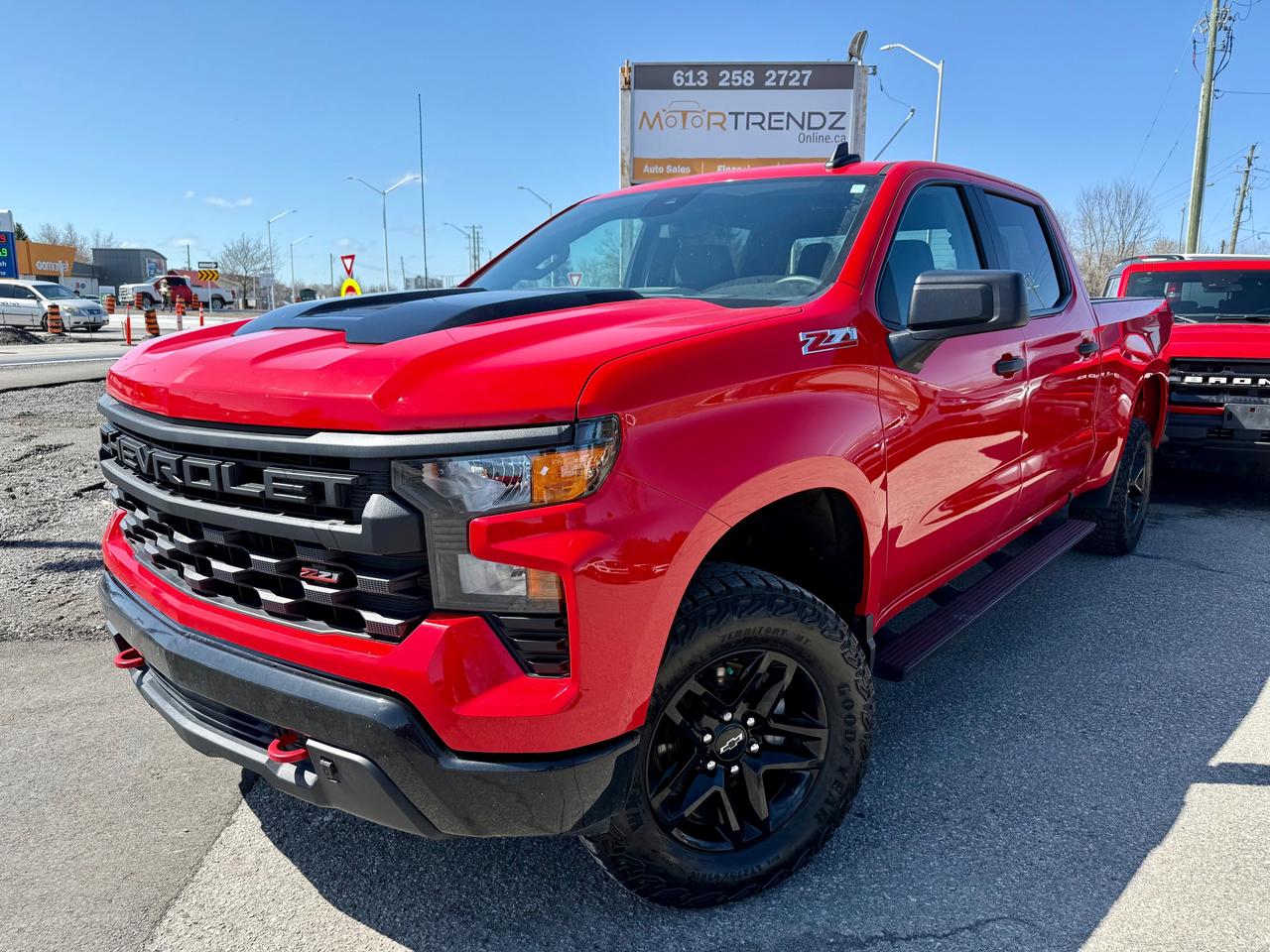2024 Chevrolet Silverado 1500 Custom Trail Boss 5.3L! AutoStart! CarPlay! Photo0