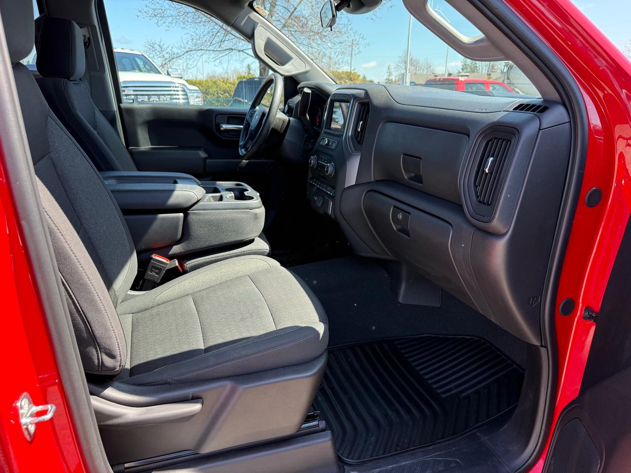 2024 Chevrolet Silverado 1500 Custom Trail Boss 5.3L! AutoStart! CarPlay! Photo