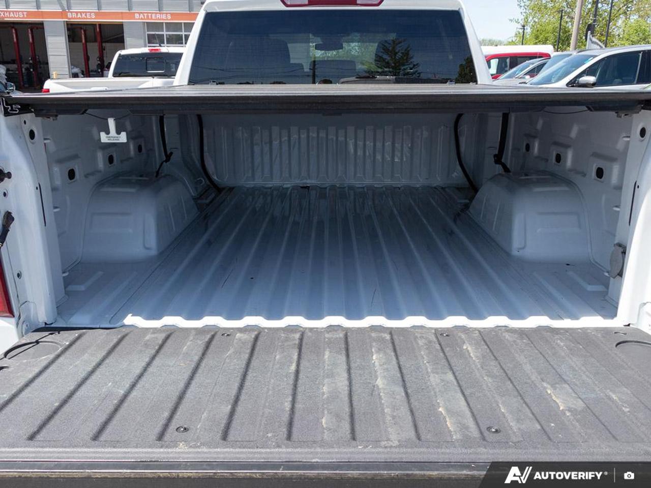 2023 Chevrolet Silverado 1500 Custom CONVENIENCE PACKAGE | CUSTOM VALUE PACKAGE | REMOT Photo