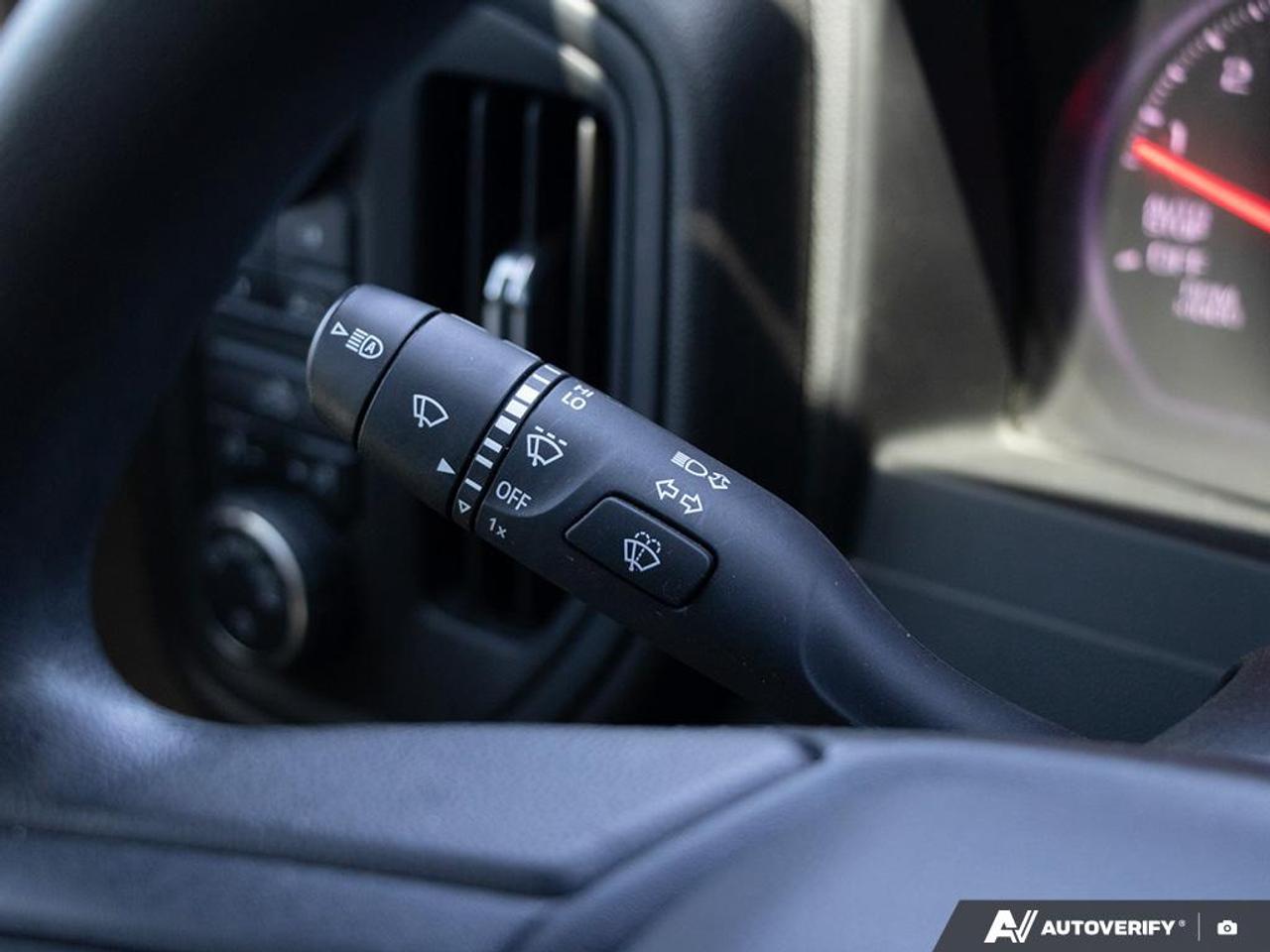 2023 Chevrolet Silverado 1500 Custom CONVENIENCE PACKAGE | CUSTOM VALUE PACKAGE | REMOT Photo