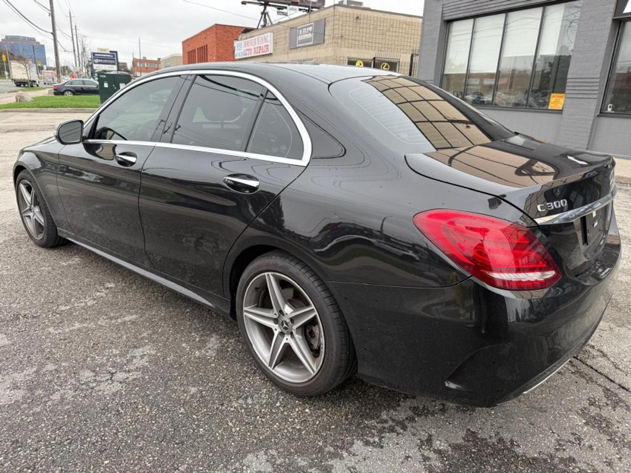 2018 Mercedes-Benz C-Class C 300 4MATIC/ LEATHER/ AMG RIMS/ SUNROOF MOONROOF/ Photo