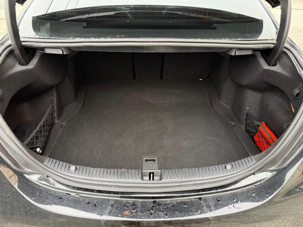 2018 Mercedes-Benz C-Class C 300 4MATIC/ LEATHER/ AMG RIMS/ SUNROOF MOONROOF/ Photo