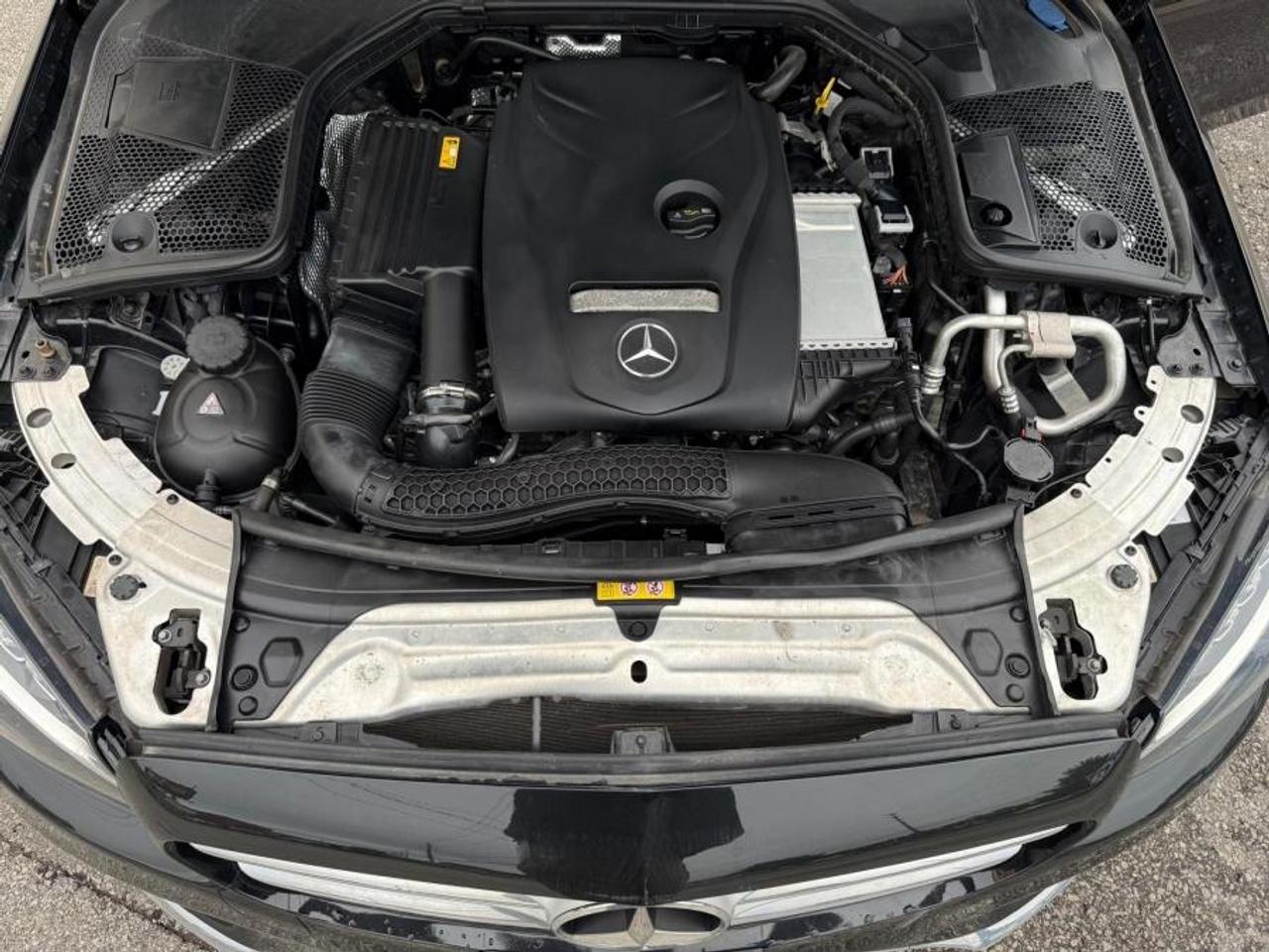 2018 Mercedes-Benz C-Class C 300 4MATIC/ LEATHER/ AMG RIMS/ SUNROOF MOONROOF/ Photo