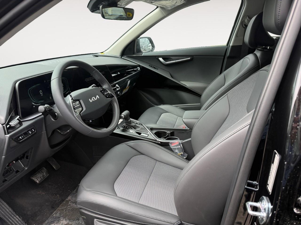 2026 Kia NIRO EX FWD Photo