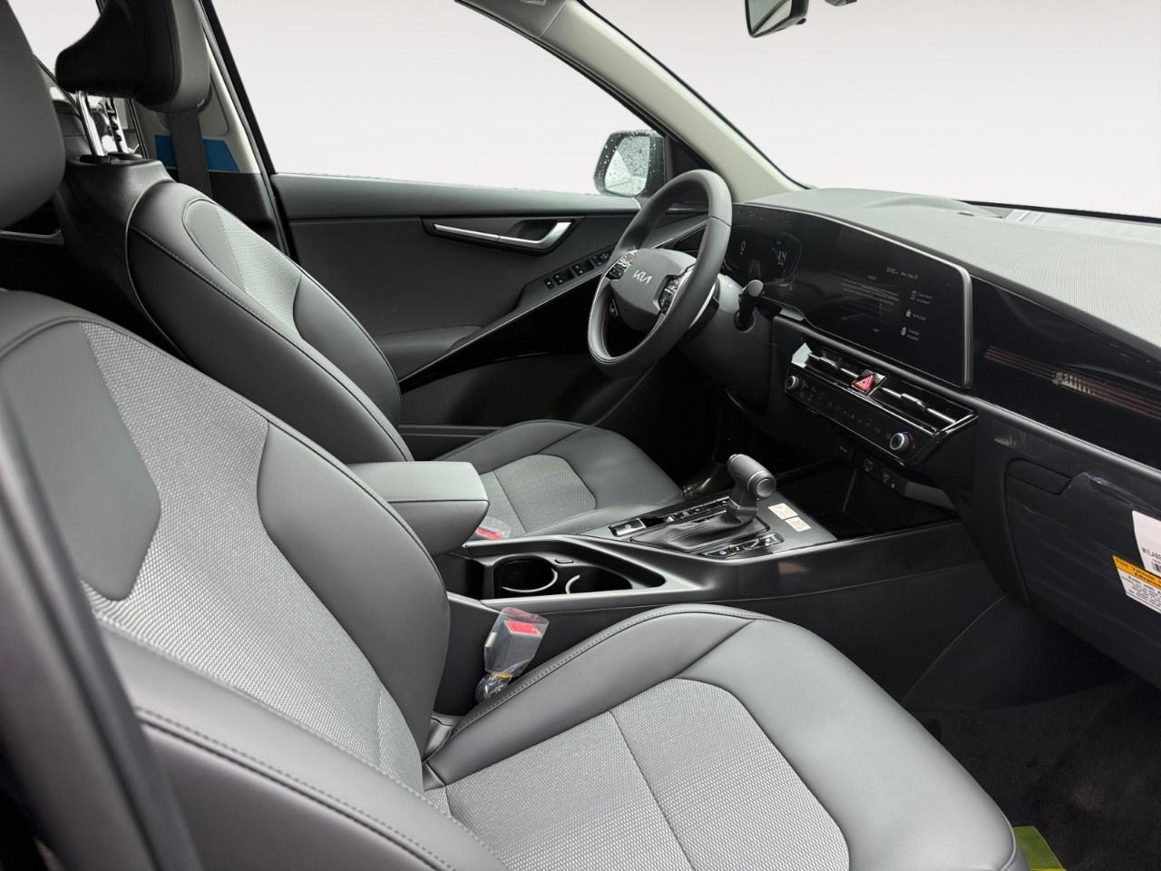 2026 Kia NIRO EX FWD Photo