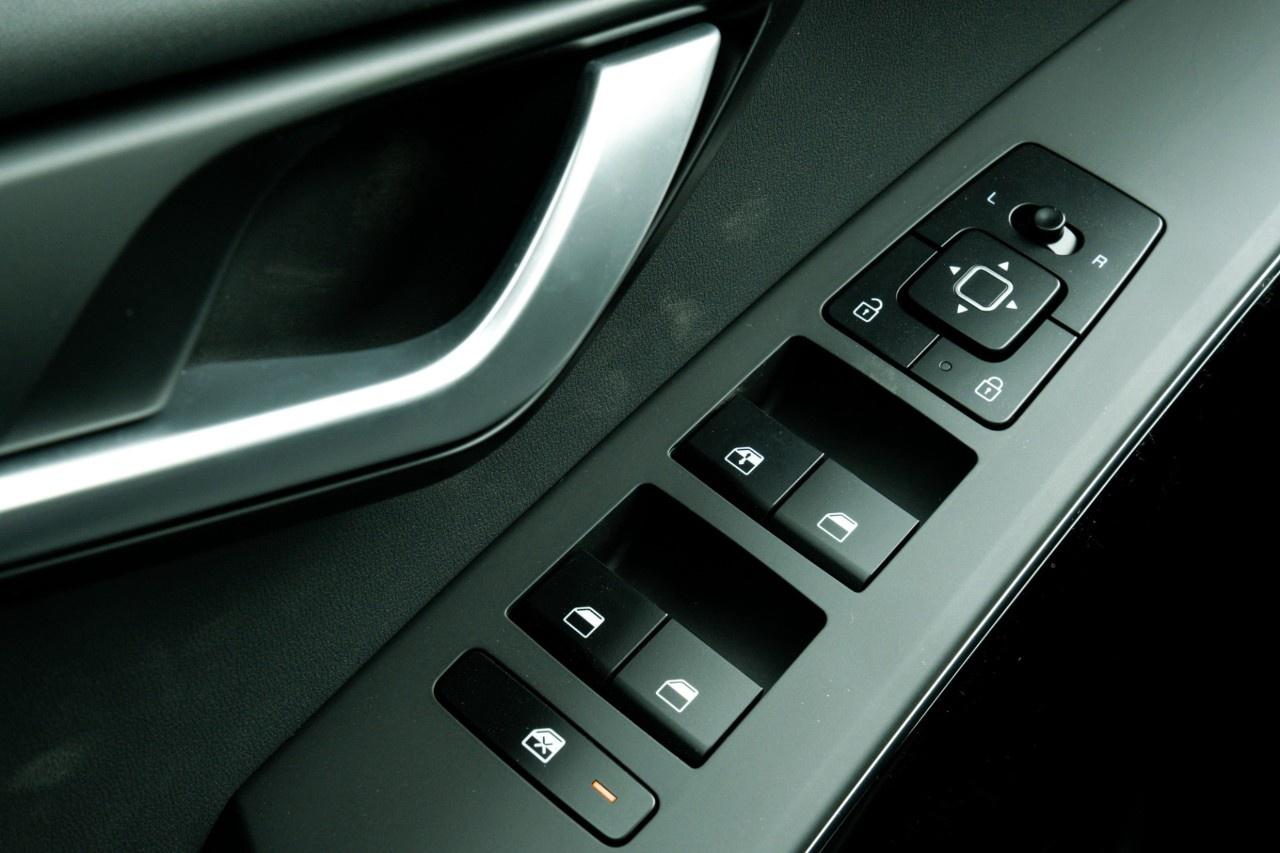 2026 Kia NIRO EX FWD Photo