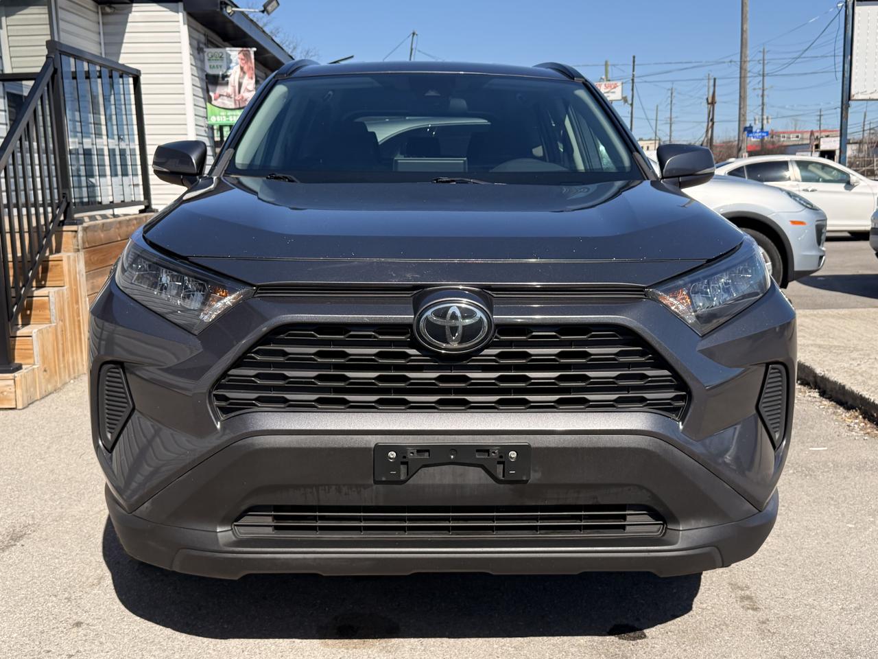 2019 Toyota RAV4 AWD LE *LOW KM* Photo