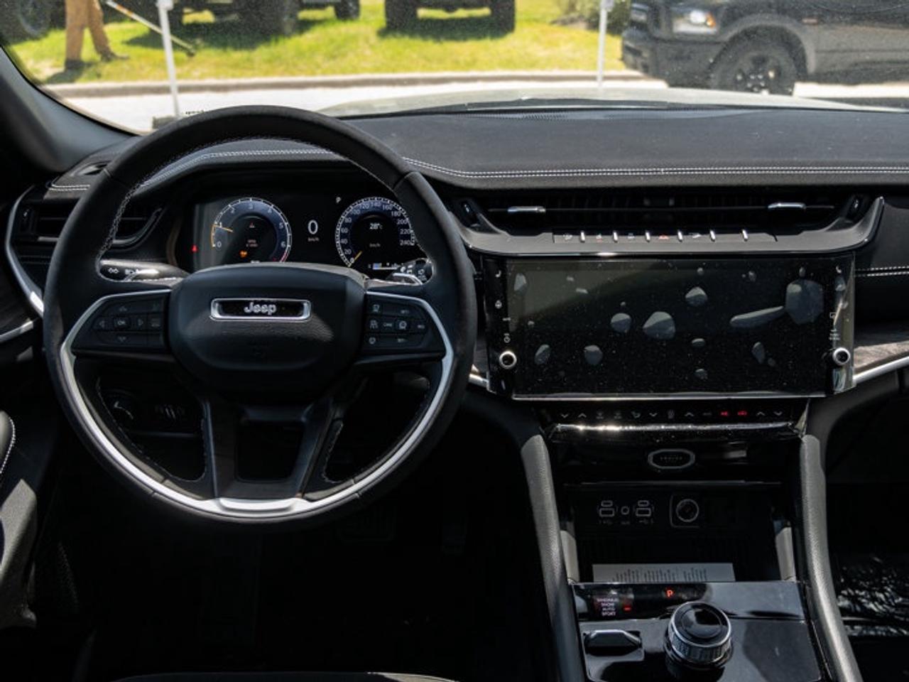 2026 Jeep Grand Cherokee L ALTITUDE Photo2