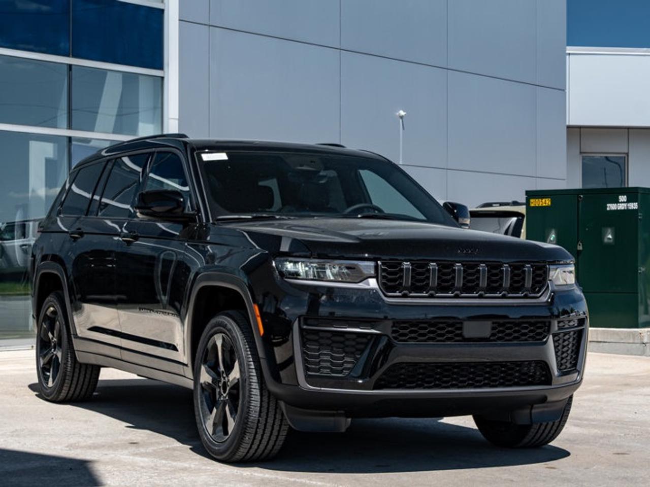 2026 Jeep Grand Cherokee L ALTITUDE Photo