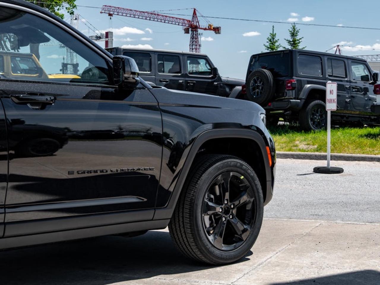 2026 Jeep Grand Cherokee L ALTITUDE Photo