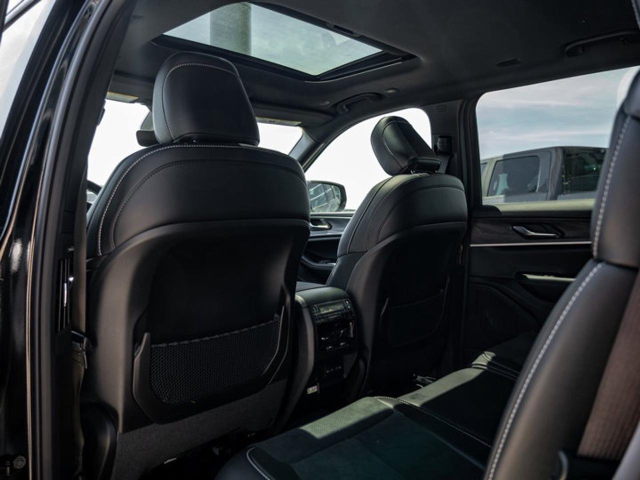 2026 Jeep Grand Cherokee L ALTITUDE Photo