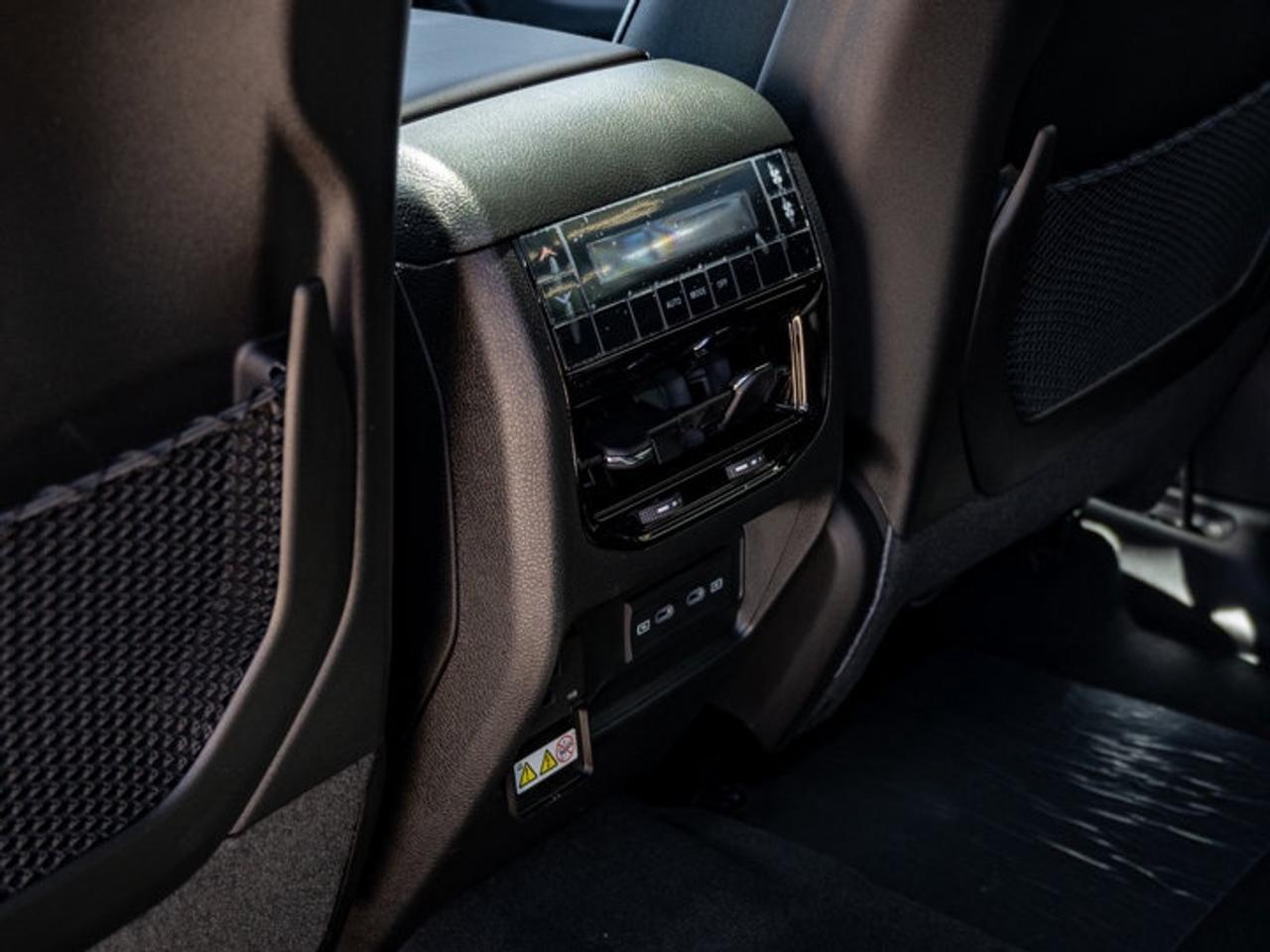 2026 Jeep Grand Cherokee L ALTITUDE Photo