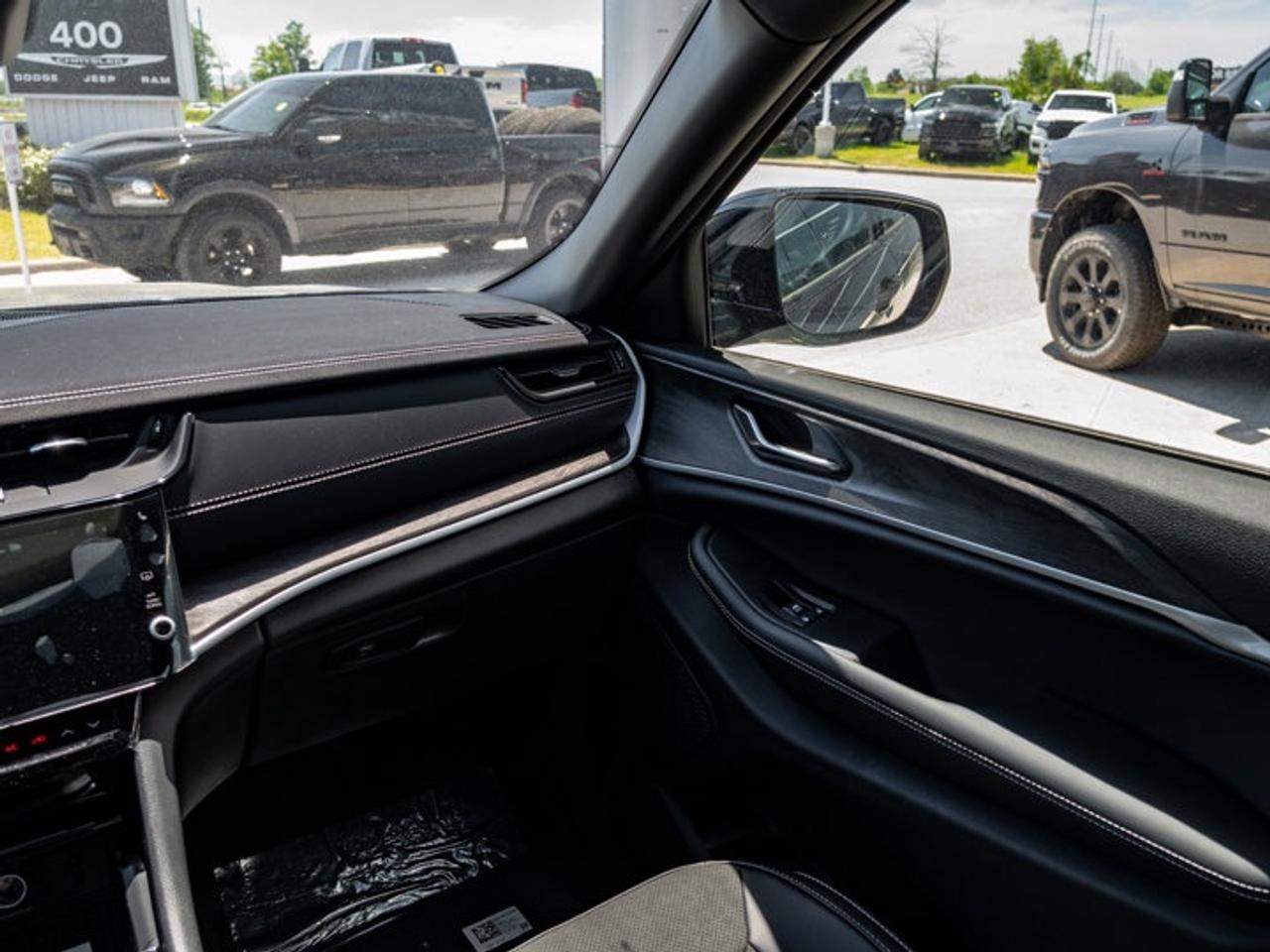 2026 Jeep Grand Cherokee L ALTITUDE Photo