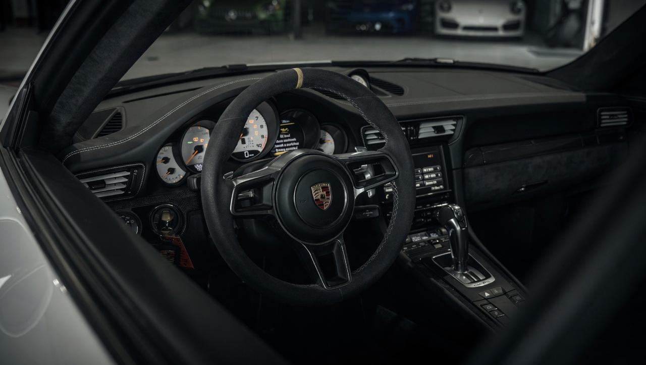 2016 Porsche 911 GT3 RS Photo