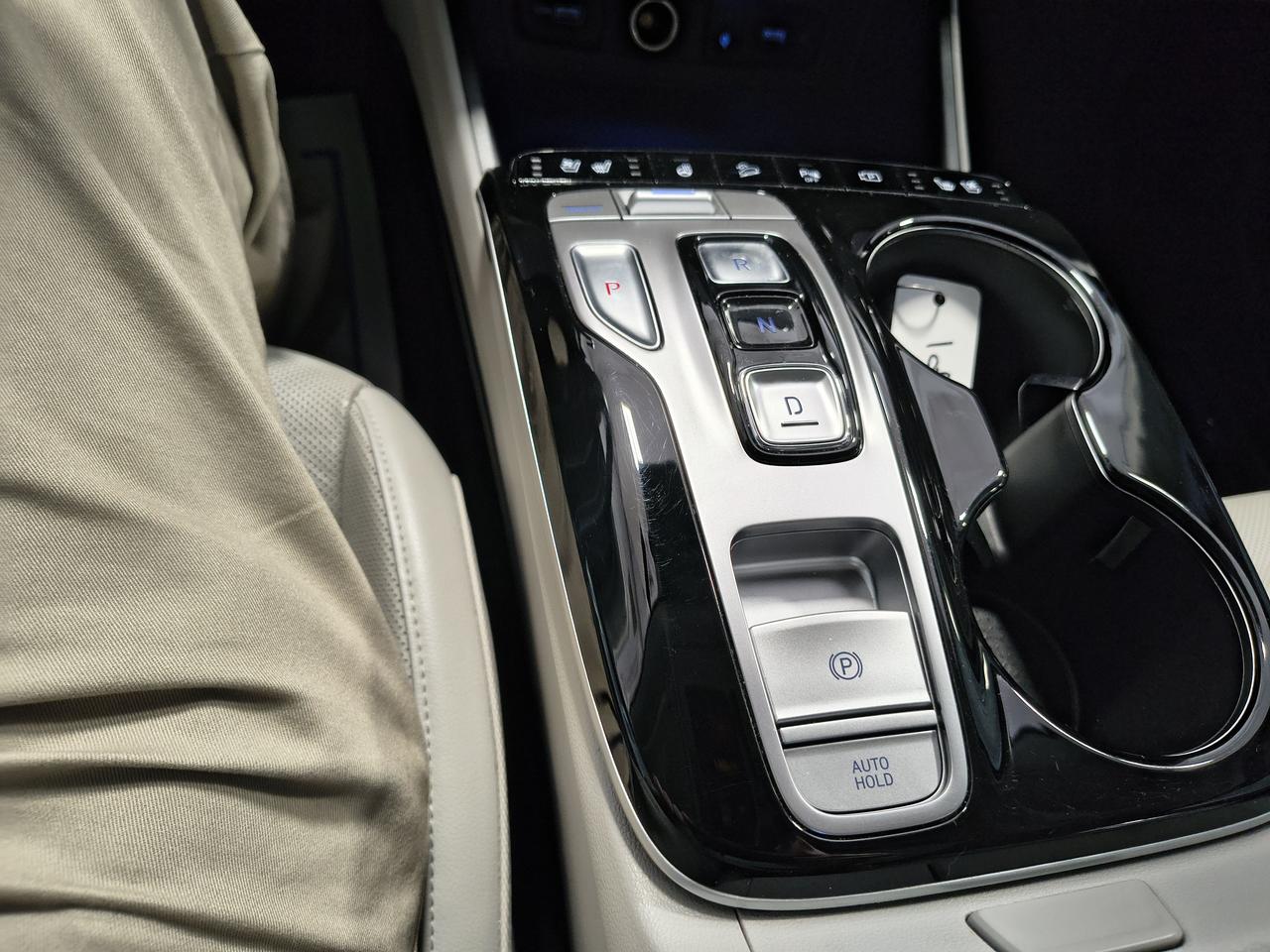 2022 Hyundai Tucson Hybrid Luxury Photo0