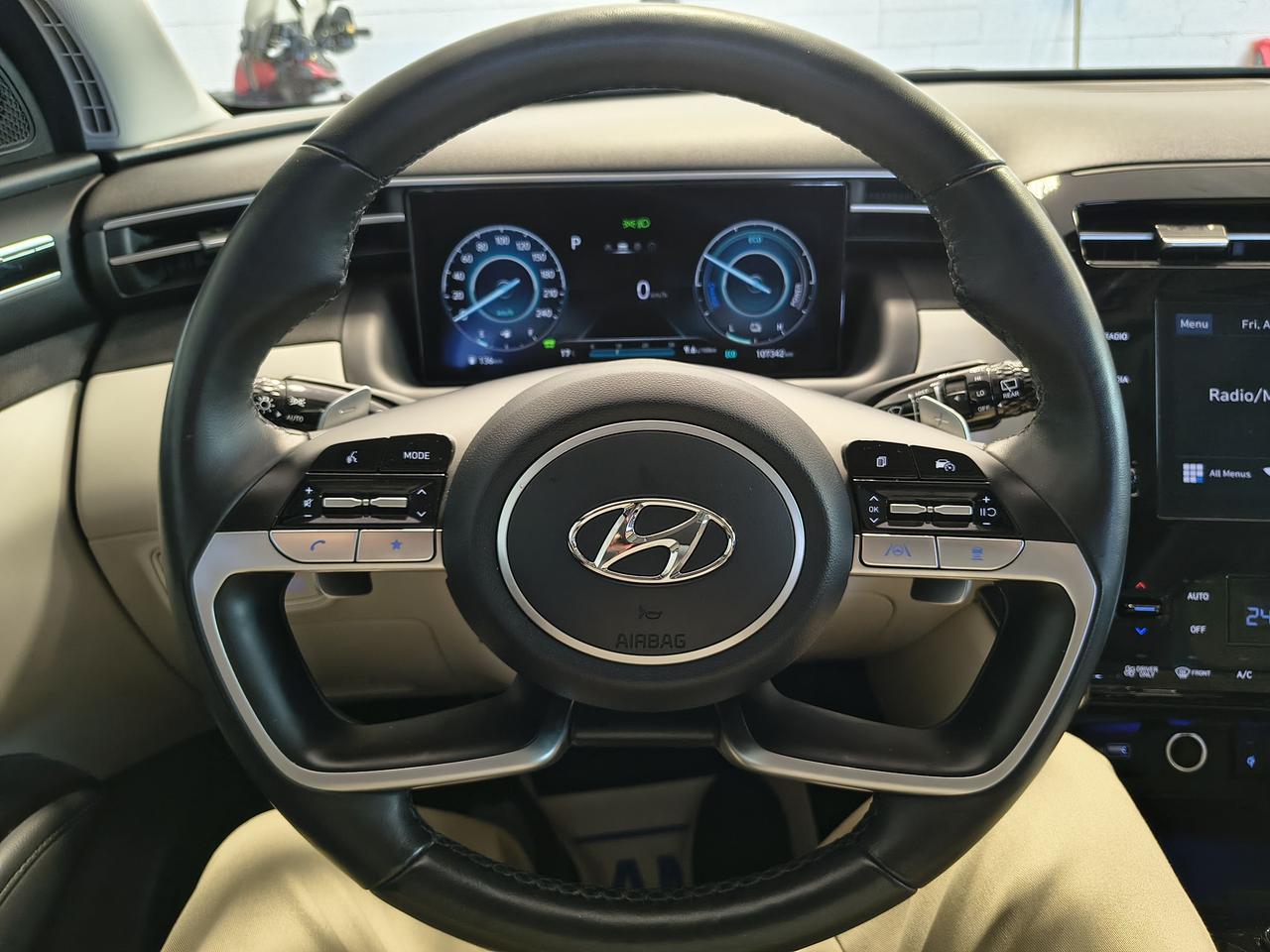 2022 Hyundai Tucson Hybrid Luxury Photo