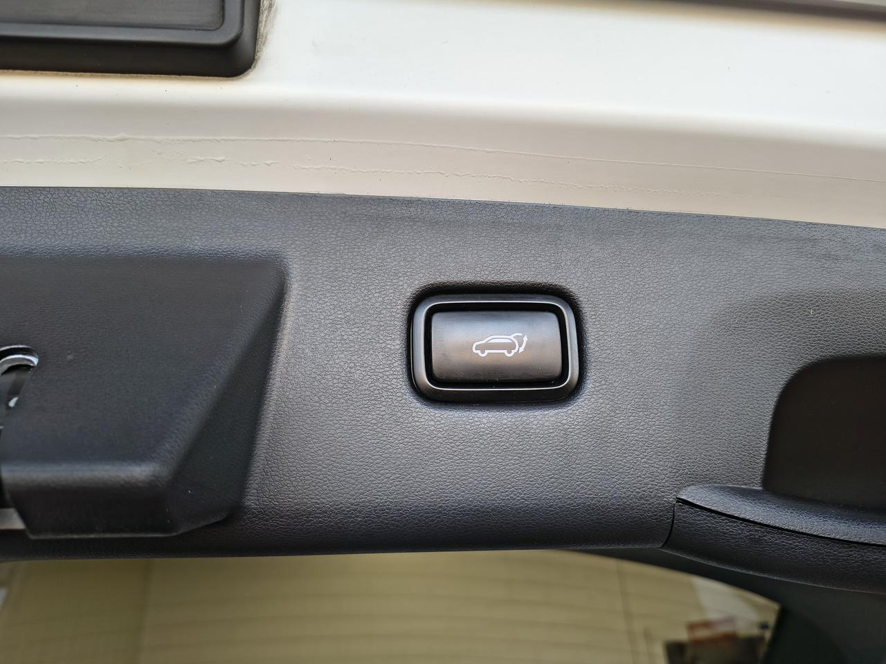 2022 Hyundai Tucson Hybrid Luxury Photo0