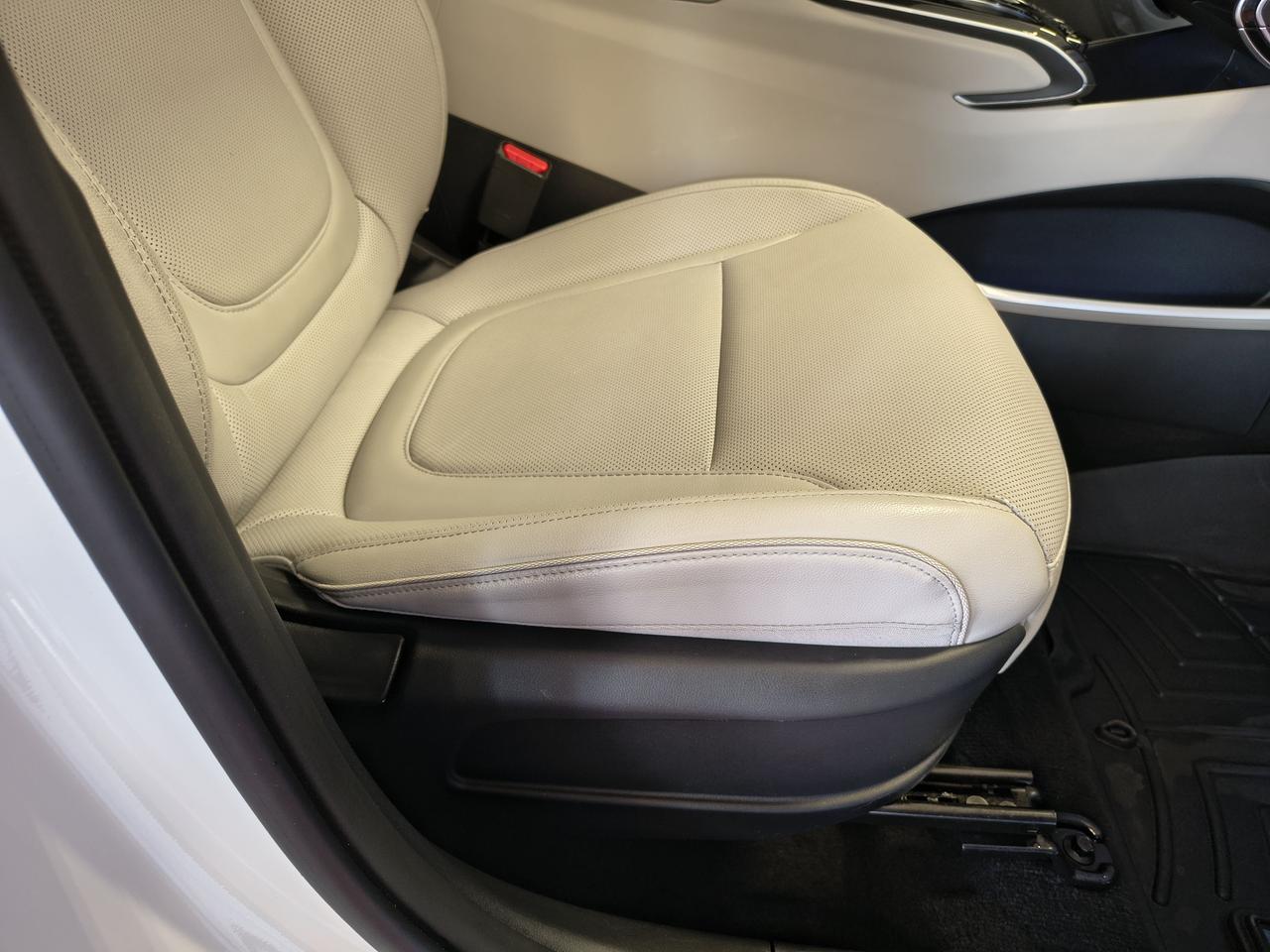 2022 Hyundai Tucson Hybrid Luxury Photo0