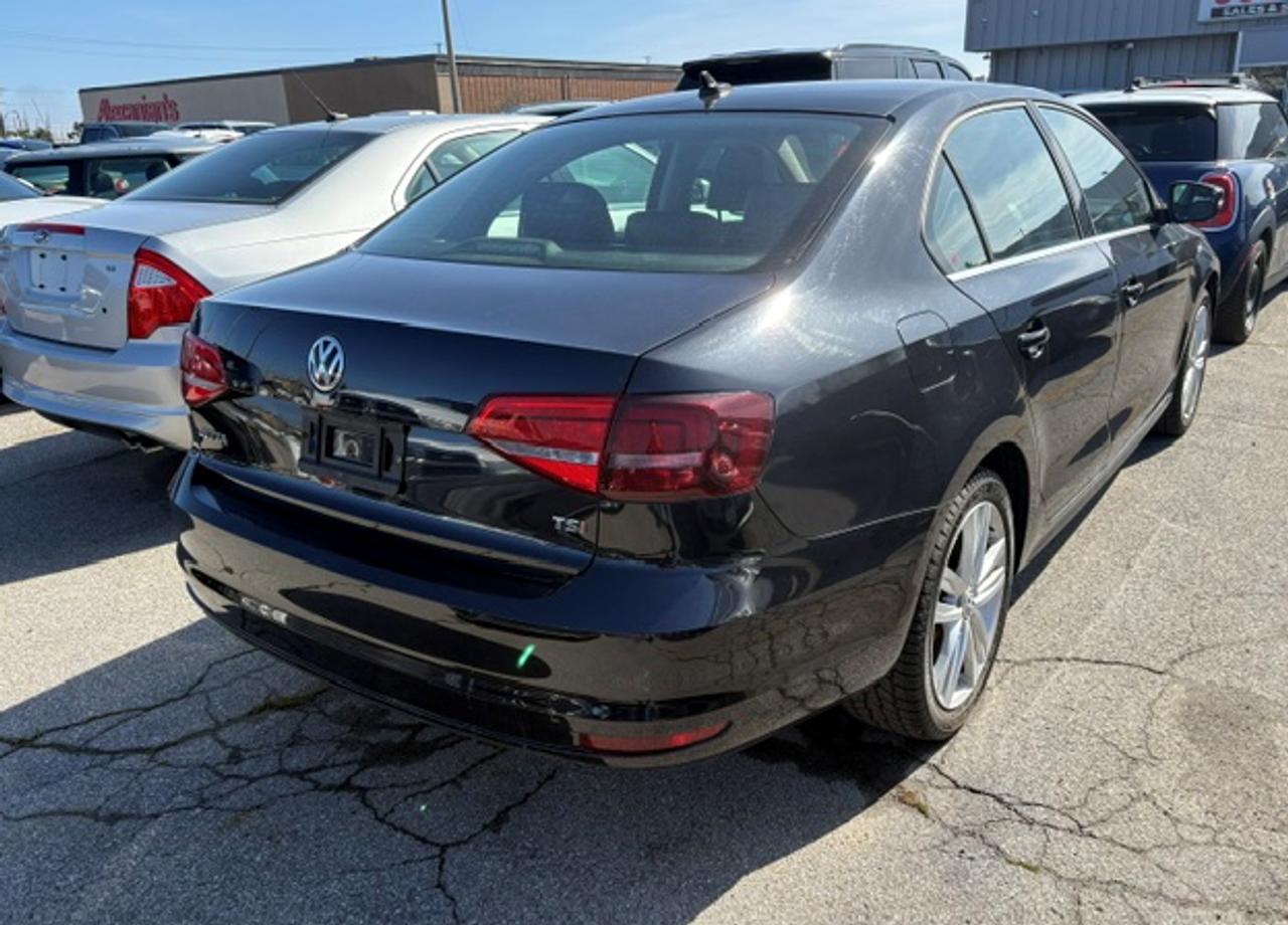 2015 Volkswagen Jetta HIGHLINE Photo