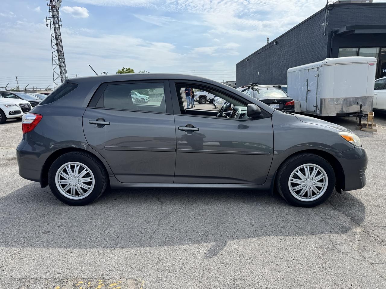 2013 Toyota Matrix  Photo3